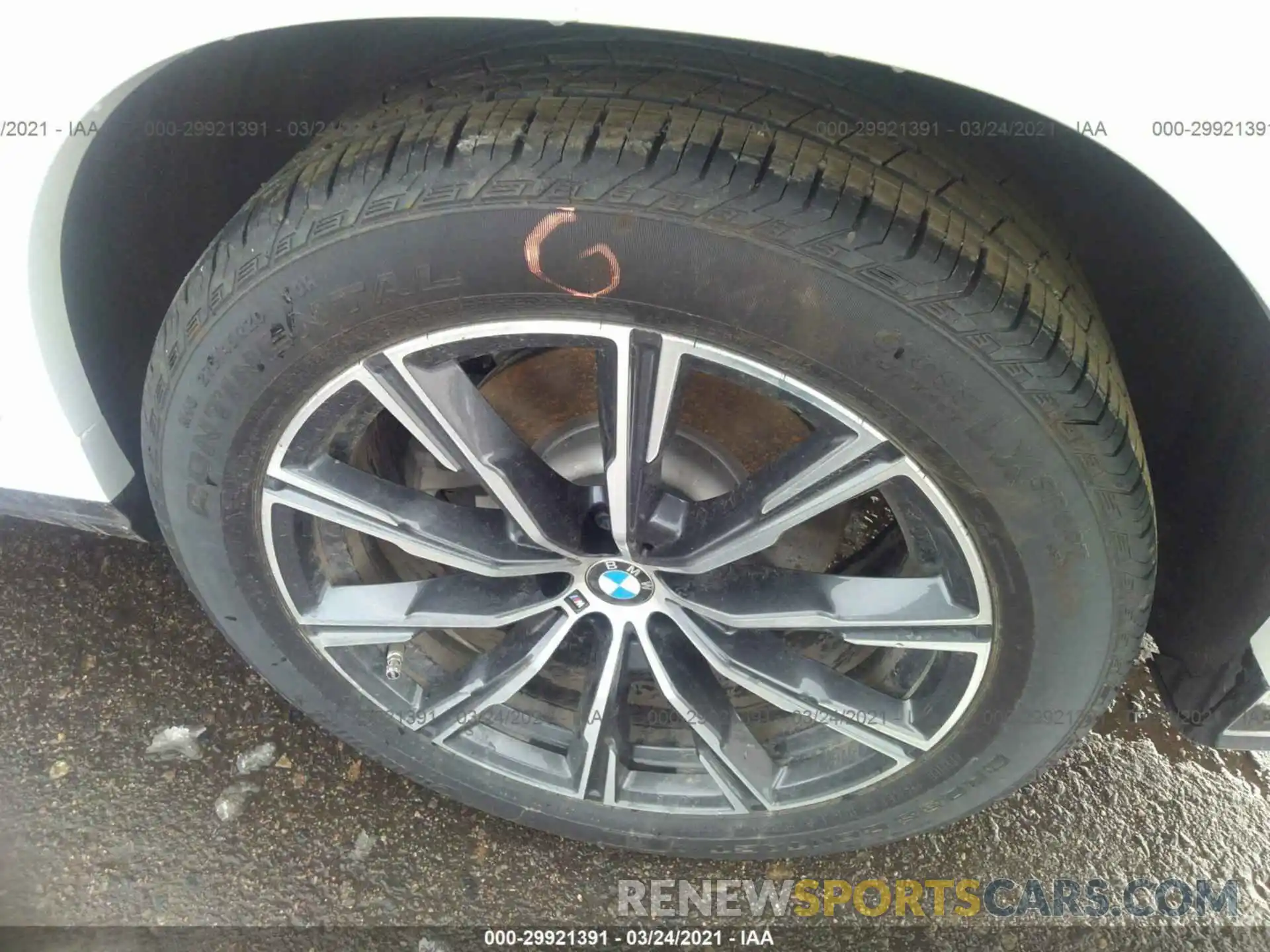 13 Photograph of a damaged car 5UXCY6C04L9C93732 BMW X6 2020