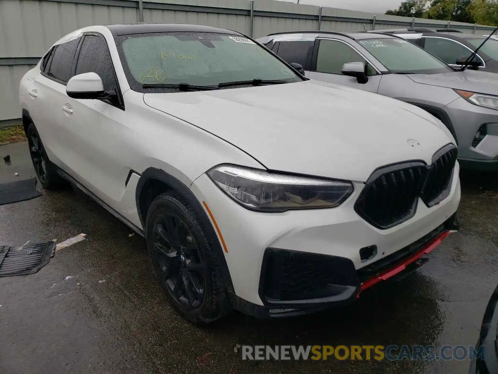 1 Photograph of a damaged car 5UXCY6C06L9C03352 BMW X6 2020