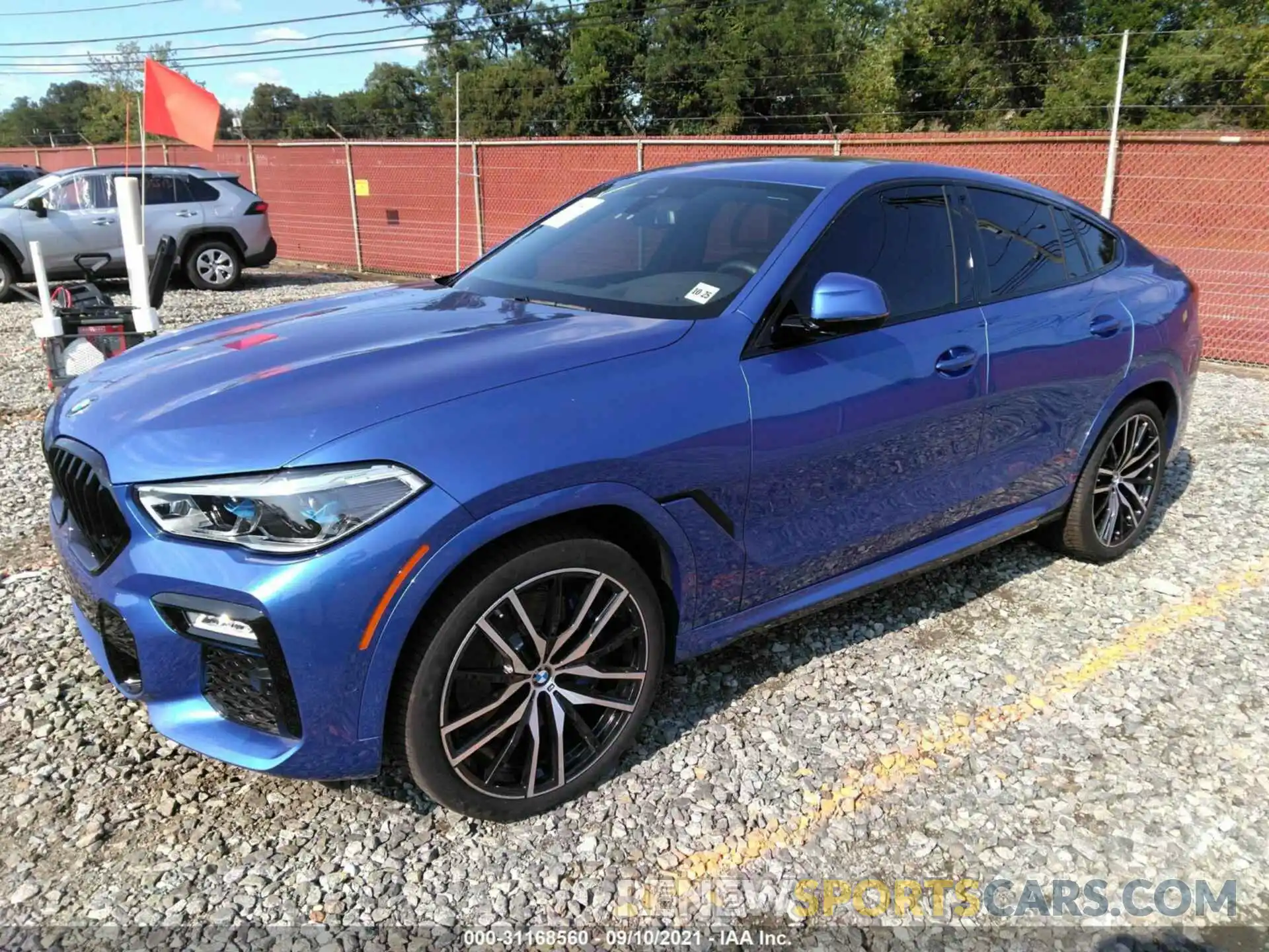 2 Photograph of a damaged car 5UXCY6C06L9D04617 BMW X6 2020