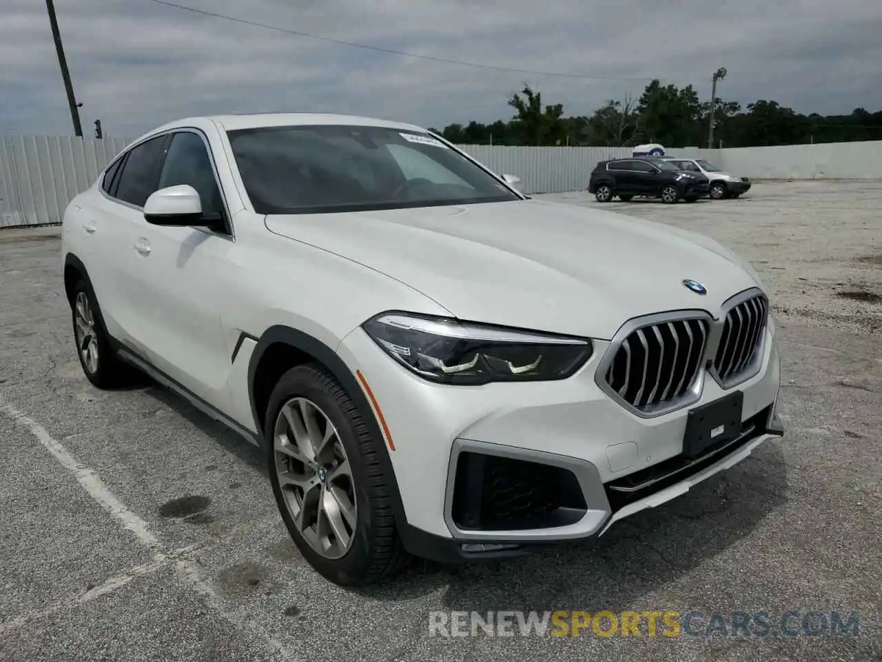 1 Photograph of a damaged car 5UXCY6C07L9B86299 BMW X6 2020