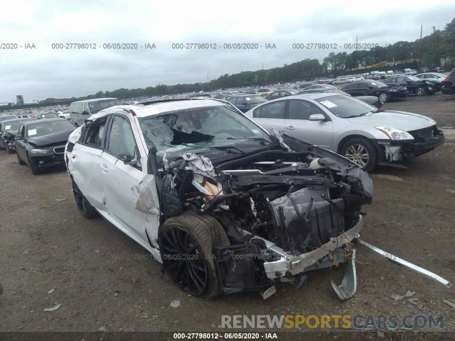 1 Photograph of a damaged car 5UXCY6C07L9C02341 BMW X6 2020