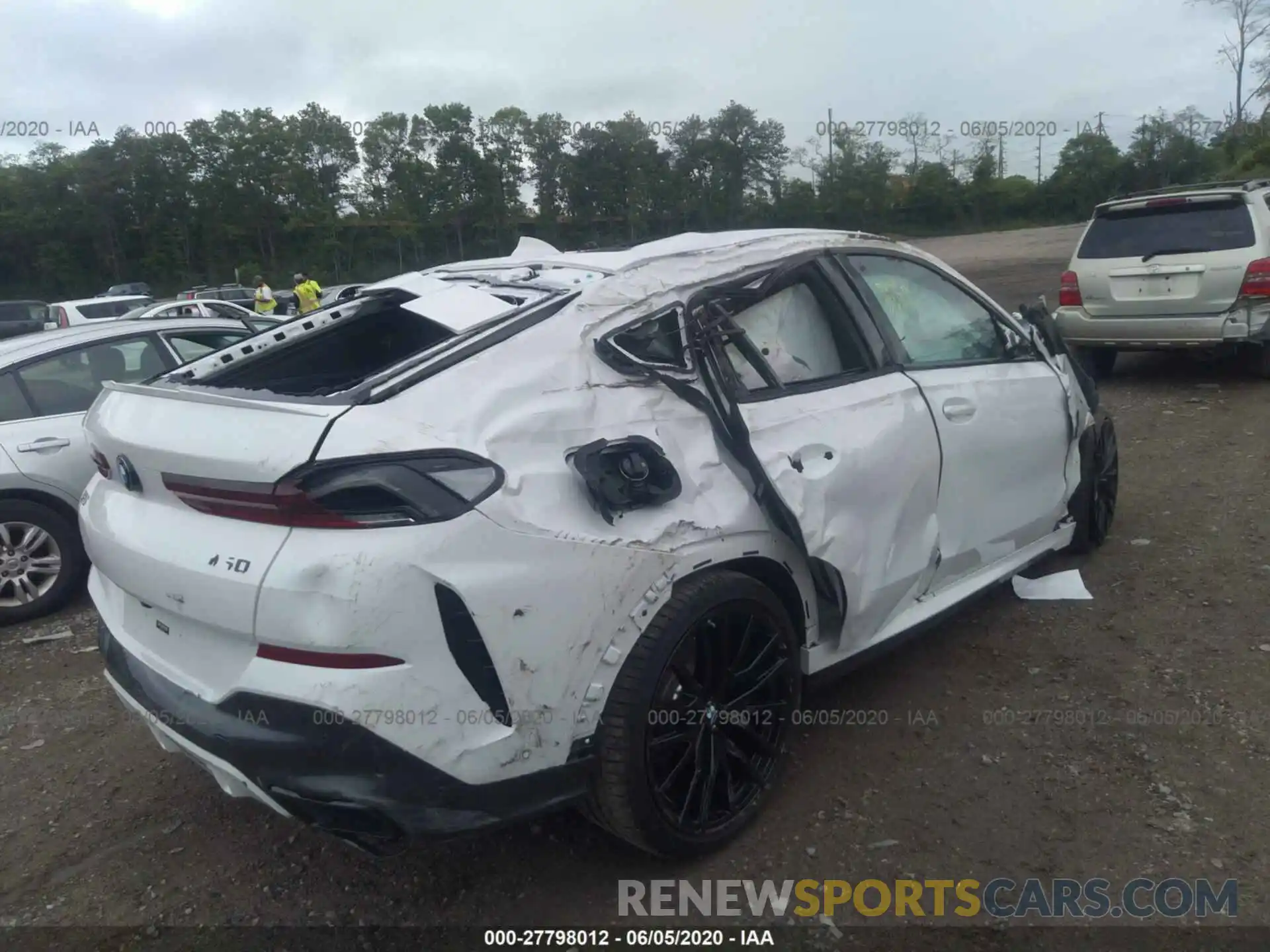 4 Photograph of a damaged car 5UXCY6C07L9C02341 BMW X6 2020