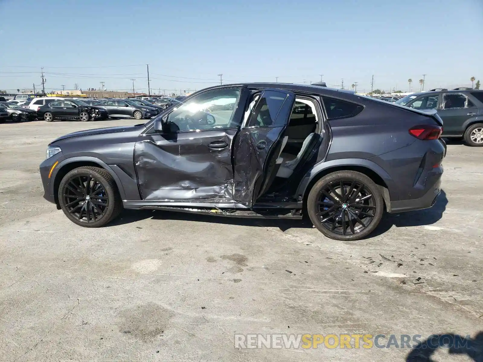 9 Photograph of a damaged car 5UXCY6C07L9D04352 BMW X6 2020