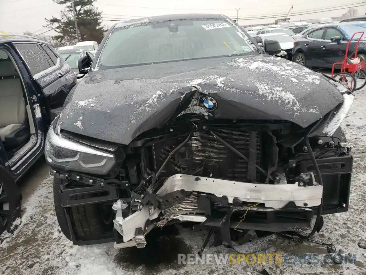 9 Photograph of a damaged car 5UXCY6C09L9D02134 BMW X6 2020