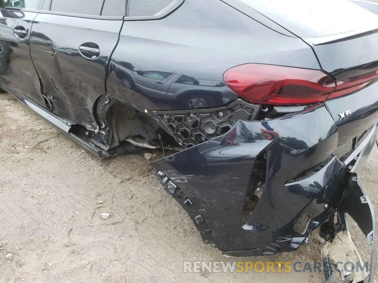 9 Photograph of a damaged car 5UXCY8C01L9C75653 BMW X6 2020