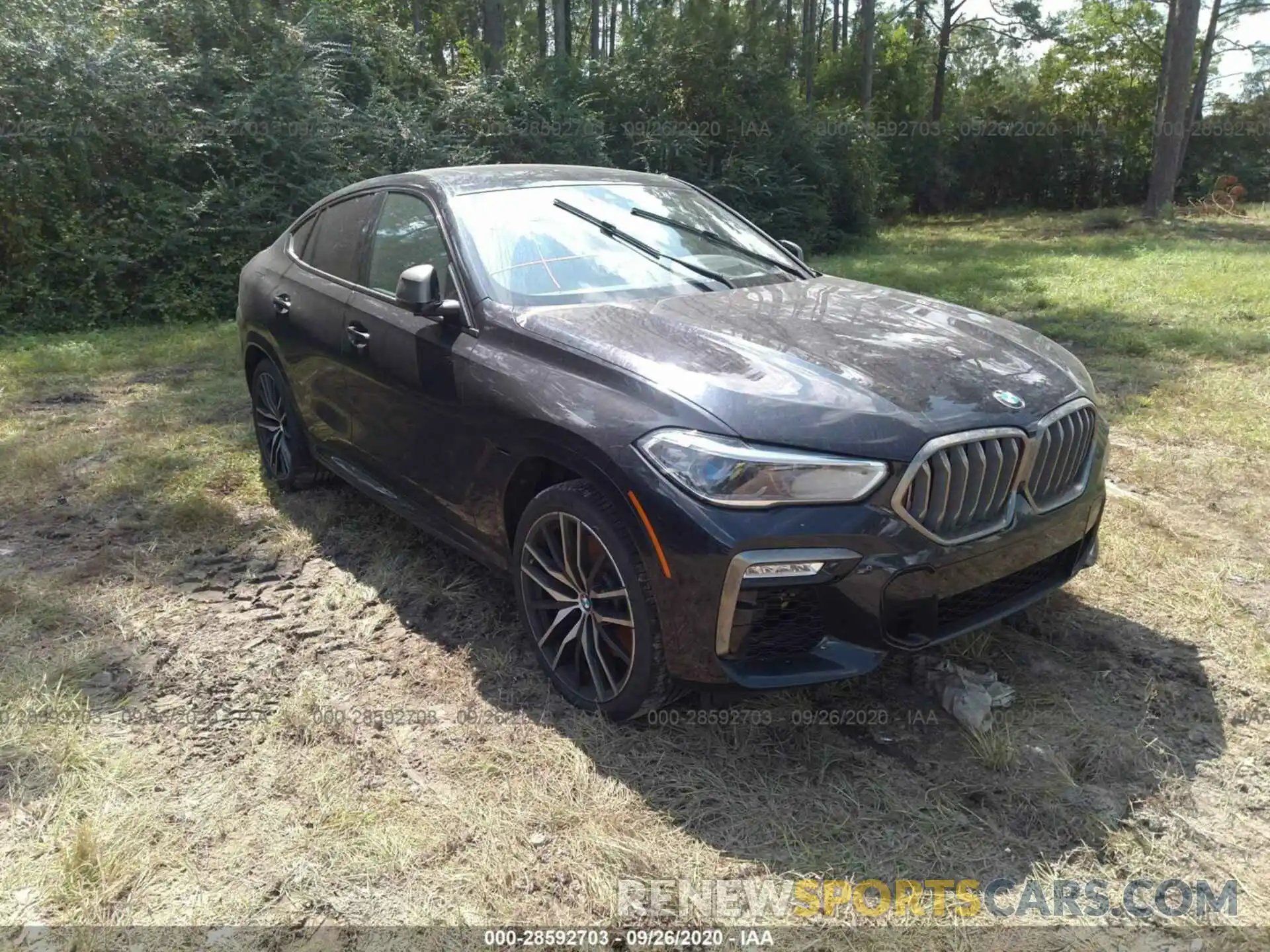 1 Photograph of a damaged car 5UXCY8C02L9B58583 BMW X6 2020