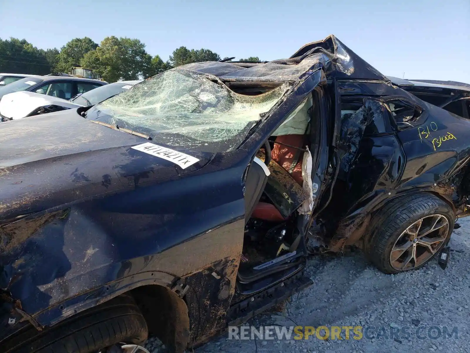 9 Photograph of a damaged car 5UXCY8C02LLE40483 BMW X6 2020