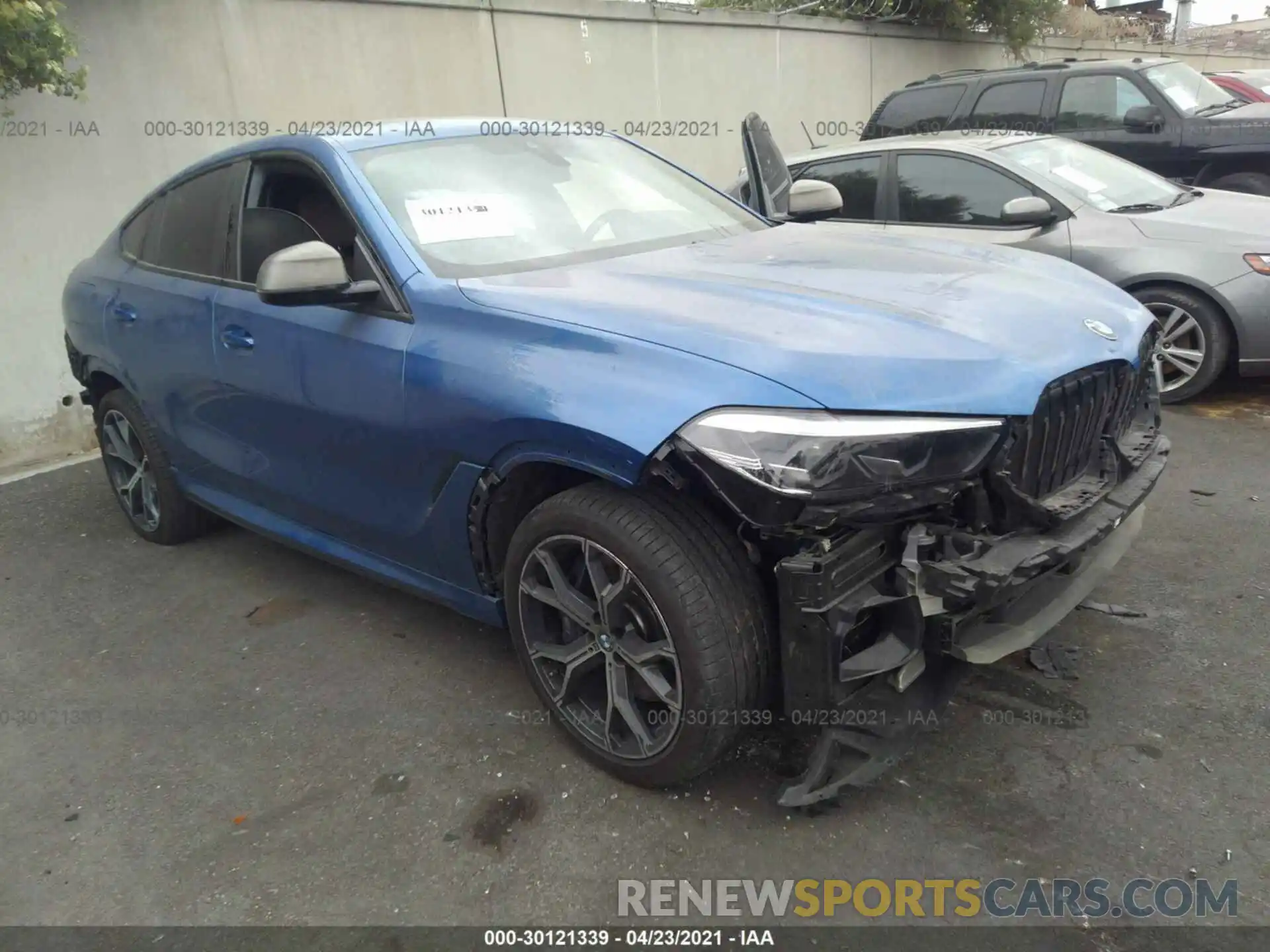 1 Photograph of a damaged car 5UXCY8C02LLE40581 BMW X6 2020