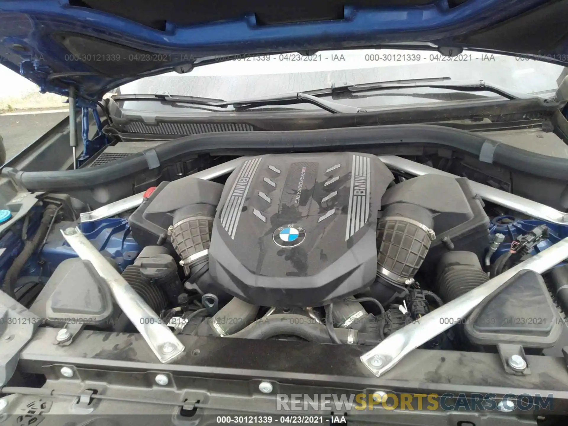 10 Фотография поврежденного автомобиля 5UXCY8C02LLE40581 BMW X6 2020