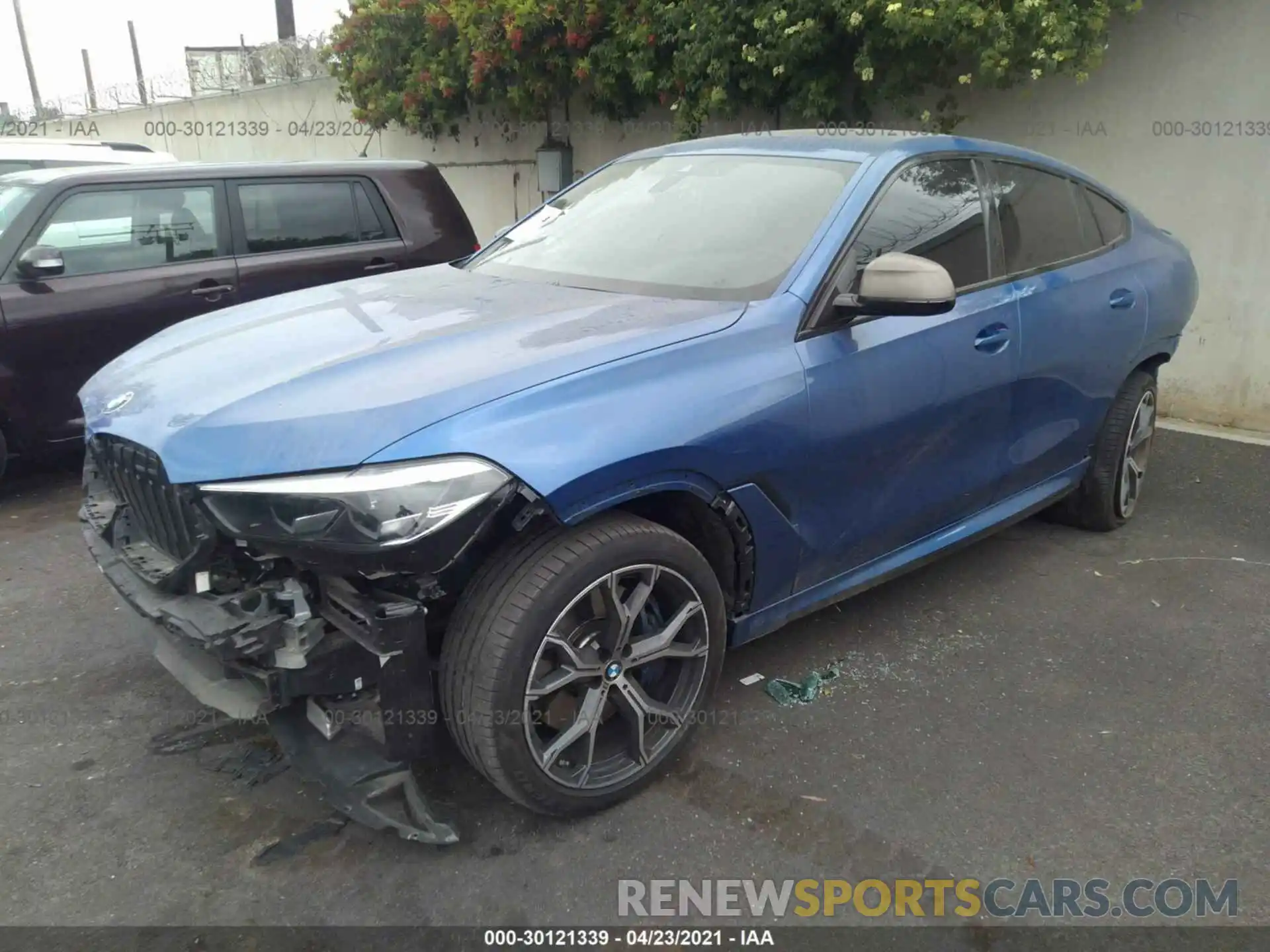 2 Photograph of a damaged car 5UXCY8C02LLE40581 BMW X6 2020