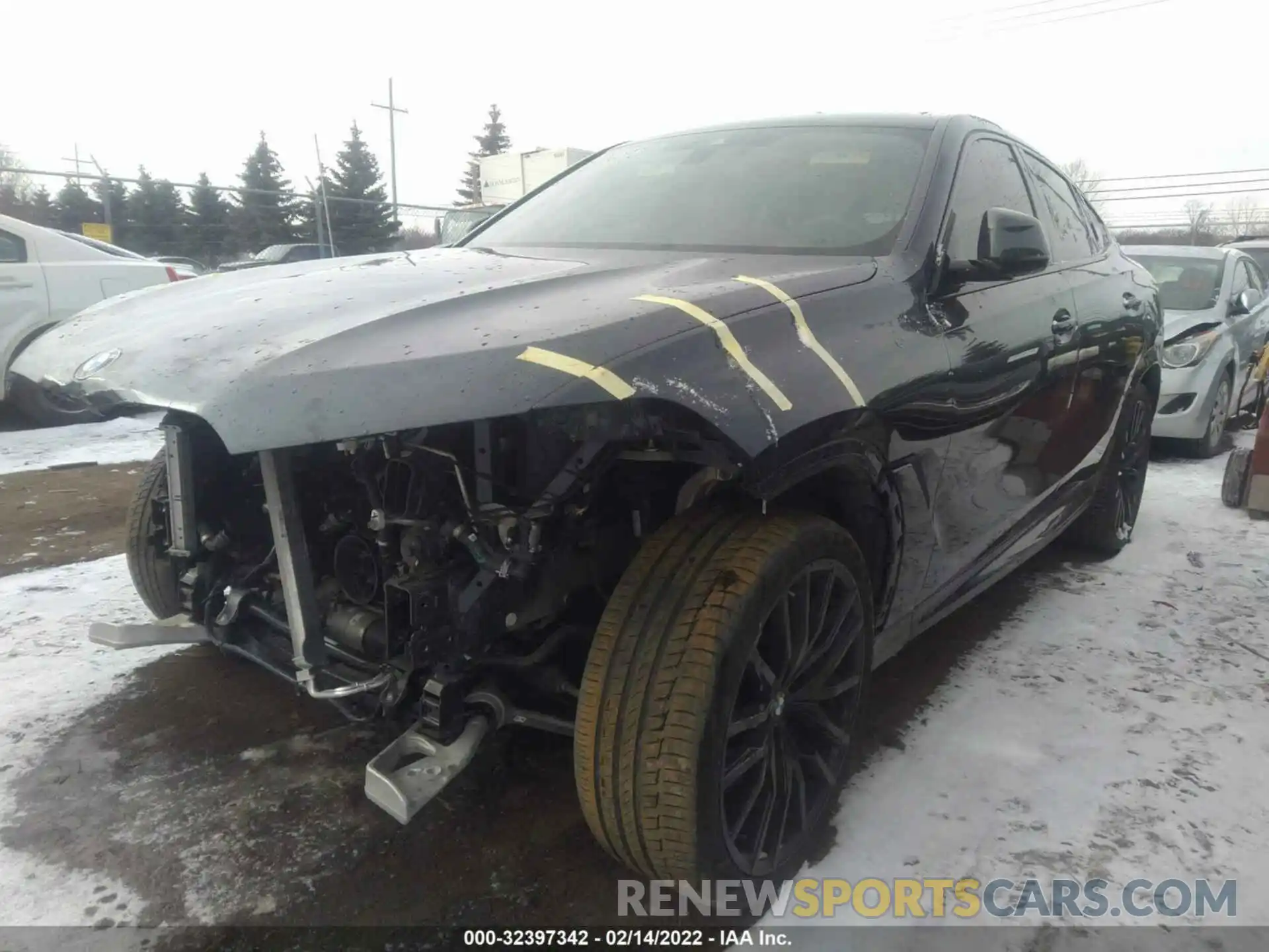 2 Photograph of a damaged car 5UXCY8C03L9D17899 BMW X6 2020