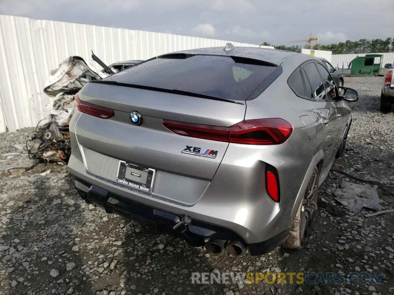 4 Photograph of a damaged car 5YMCY0C02L9C91287 BMW X6 2020