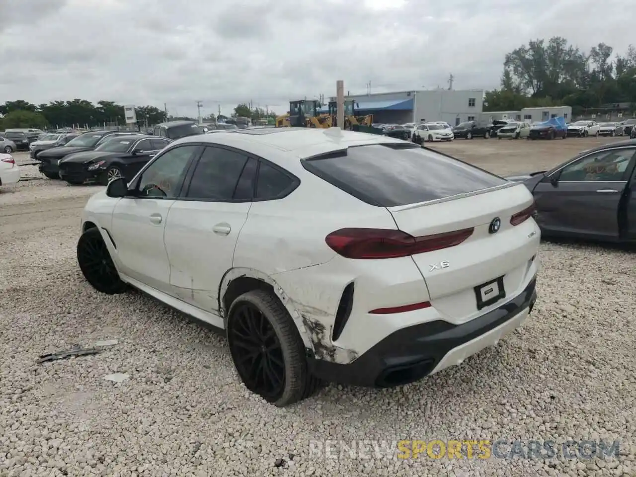 3 Фотография поврежденного автомобиля 5UXCY4C01M9D88609 BMW X6 2021