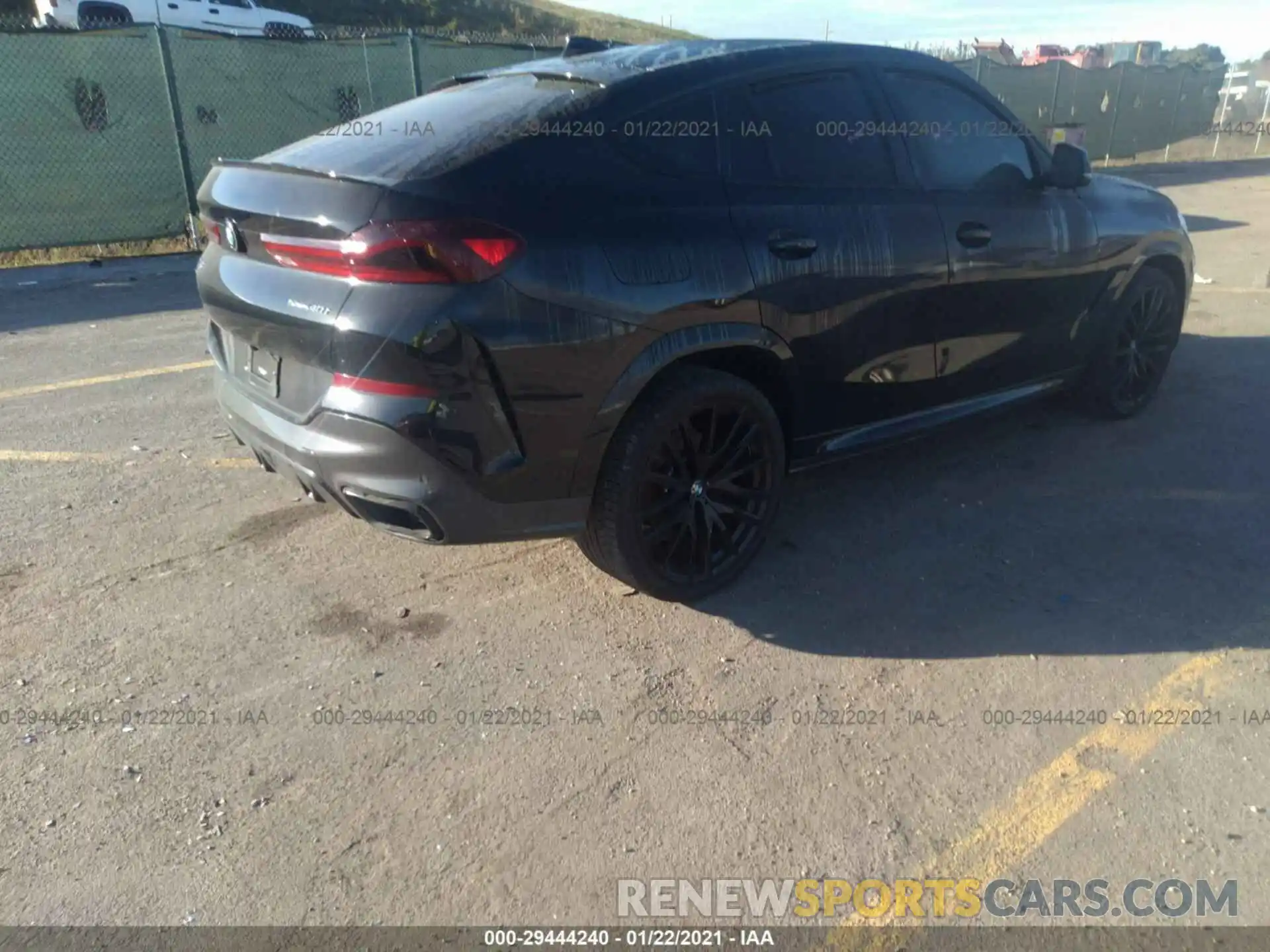 4 Photograph of a damaged car 5UXCY4C02M9D86495 BMW X6 2021