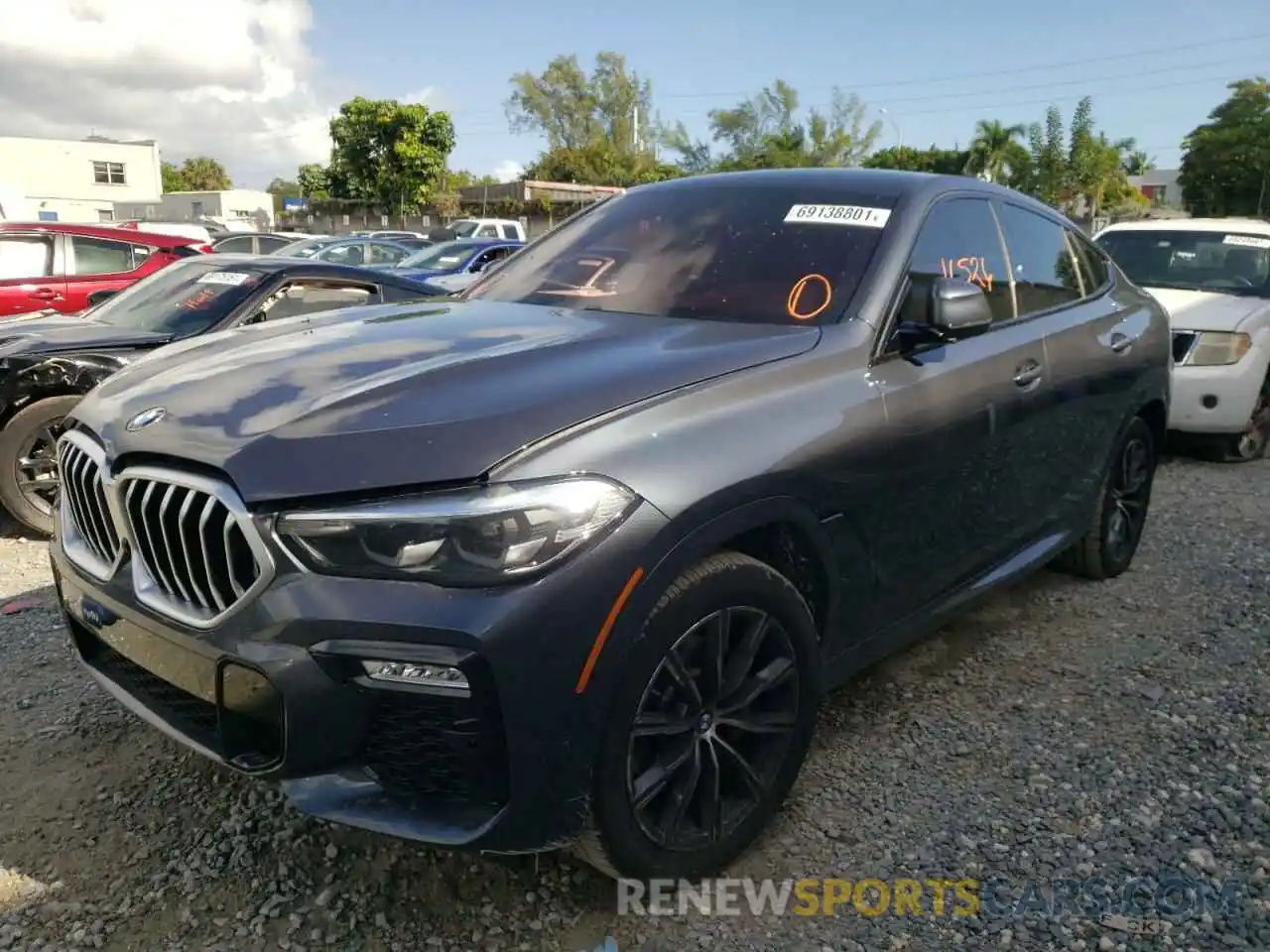 2 Photograph of a damaged car 5UXCY4C05M9G75239 BMW X6 2021