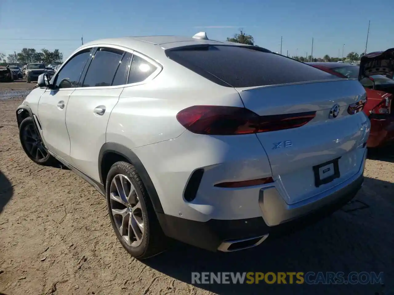 3 Photograph of a damaged car 5UXCY4C09M9H36740 BMW X6 2021