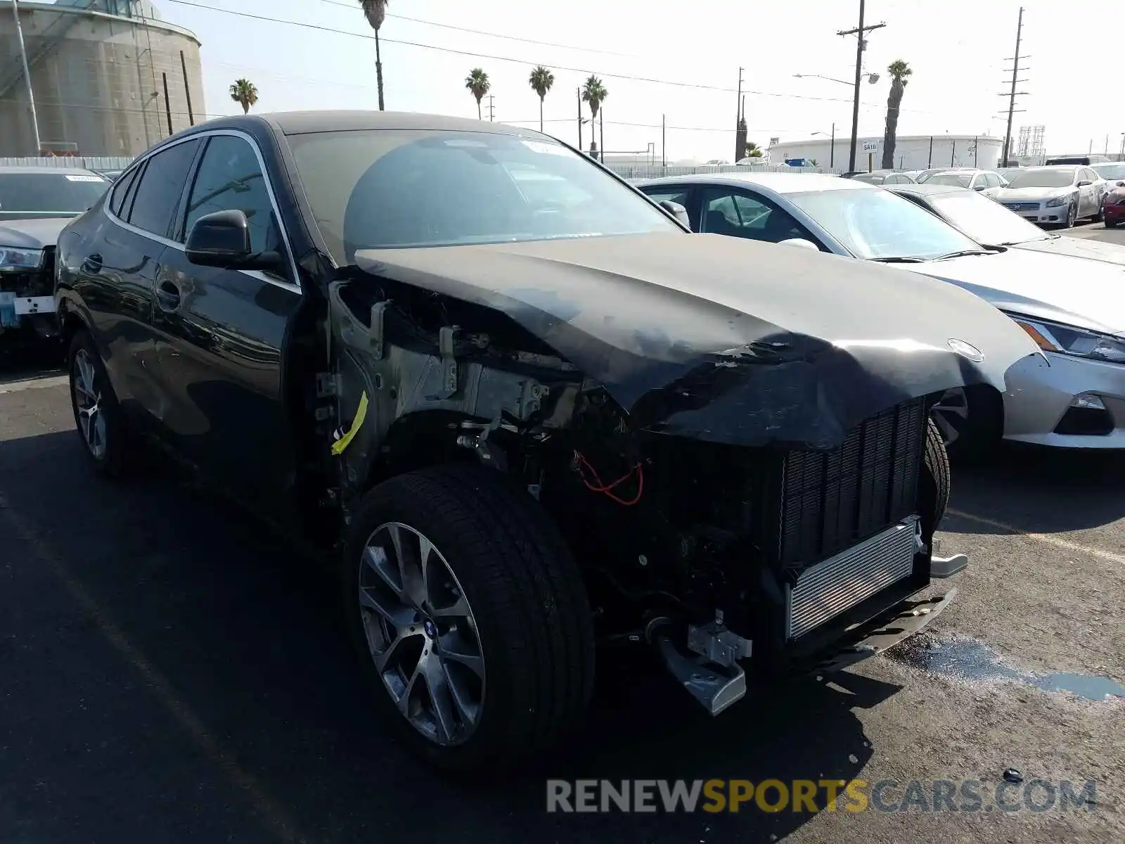 1 Photograph of a damaged car 5UXCY6C02M9F58150 BMW X6 2021