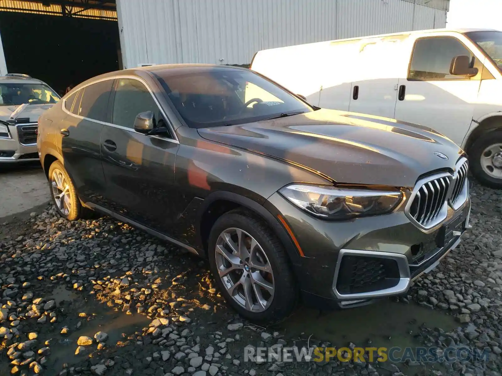 1 Photograph of a damaged car 5UXCY6C03M9H25809 BMW X6 2021