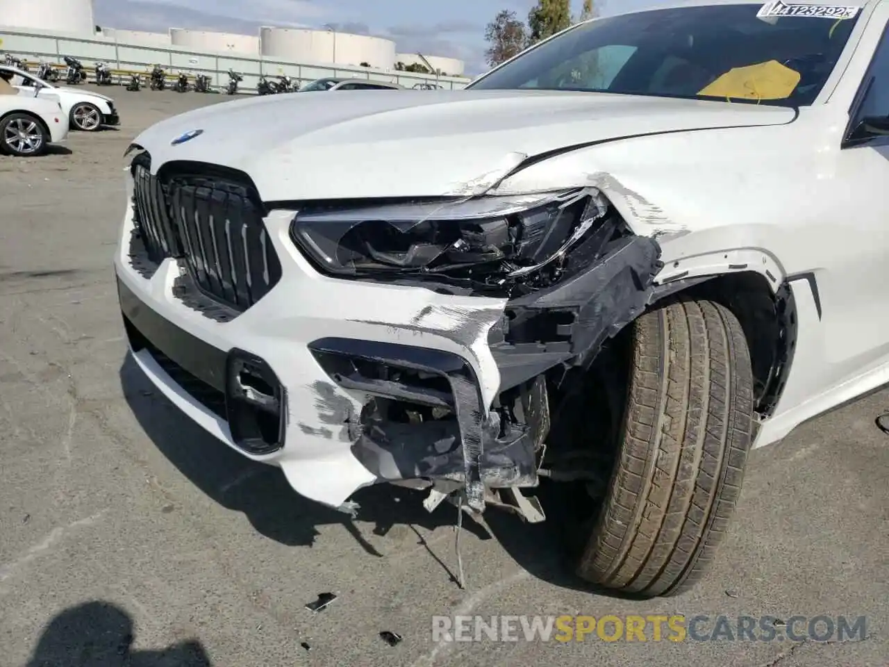 9 Photograph of a damaged car 5UXCY6C06M9E35340 BMW X6 2021