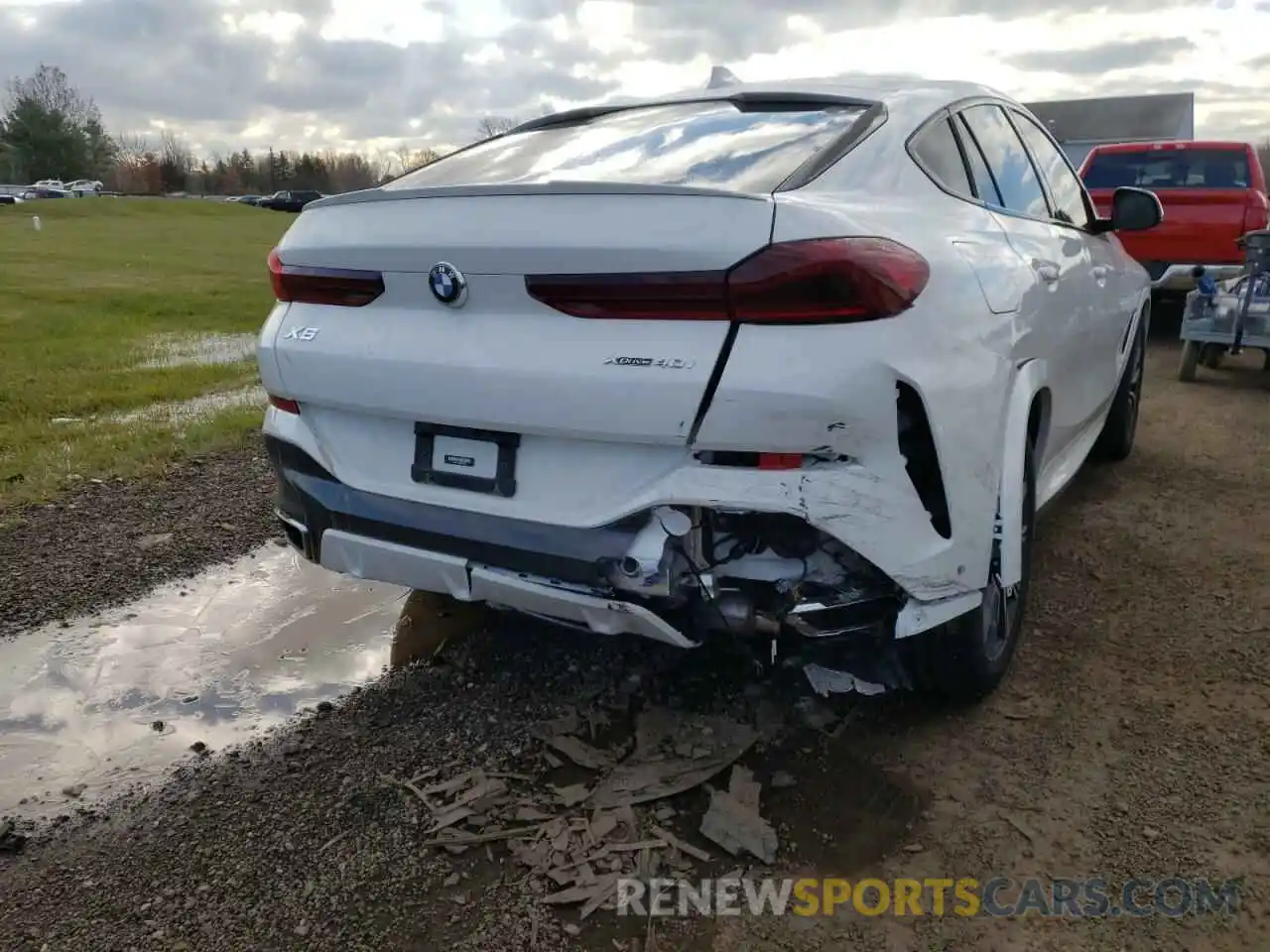 9 Photograph of a damaged car 5UXCY6C06M9E72016 BMW X6 2021