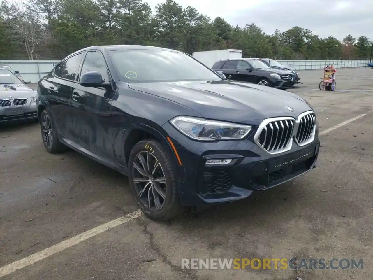 1 Photograph of a damaged car 5UXCY6C08M9G22921 BMW X6 2021