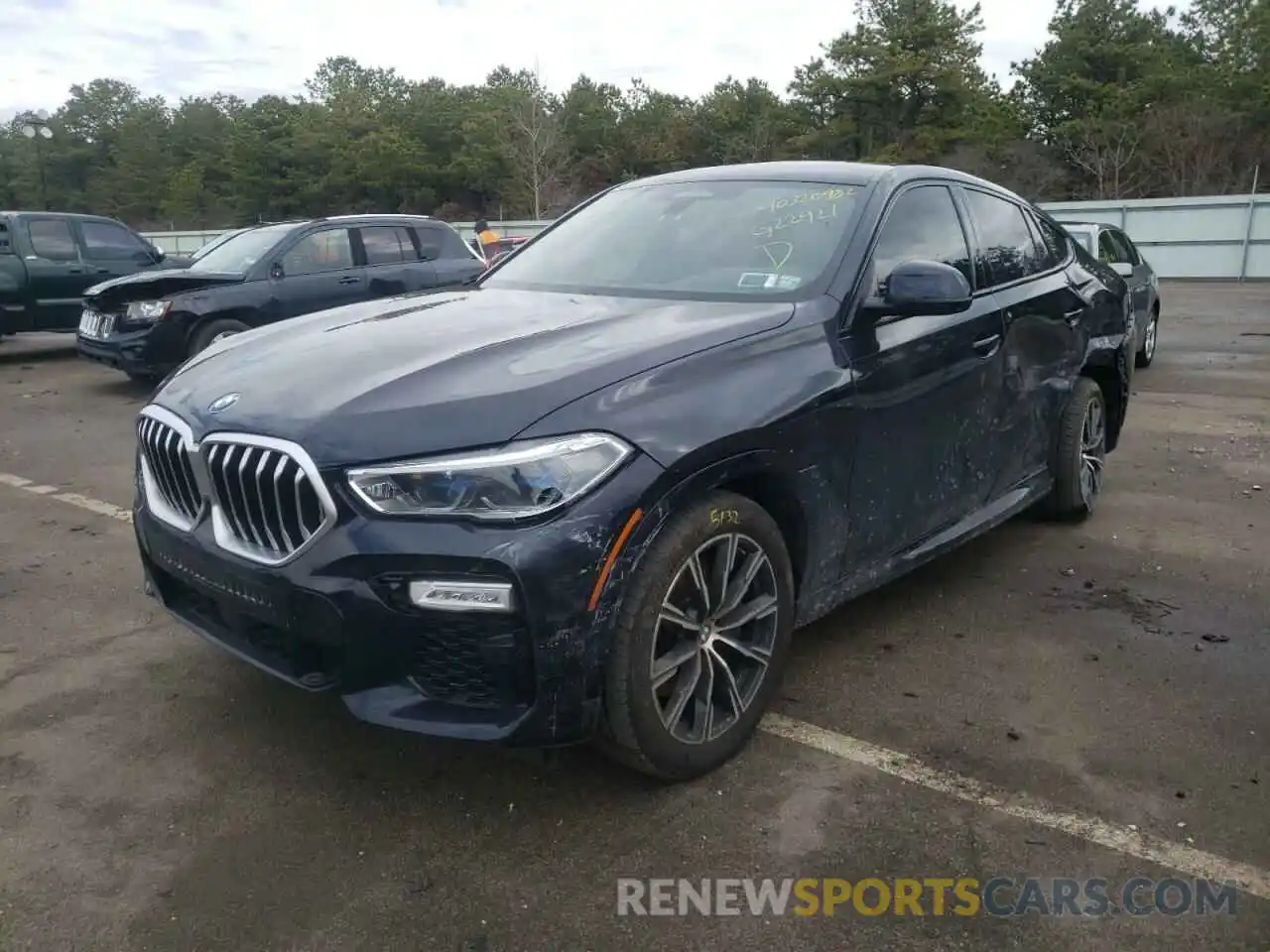 2 Photograph of a damaged car 5UXCY6C08M9G22921 BMW X6 2021