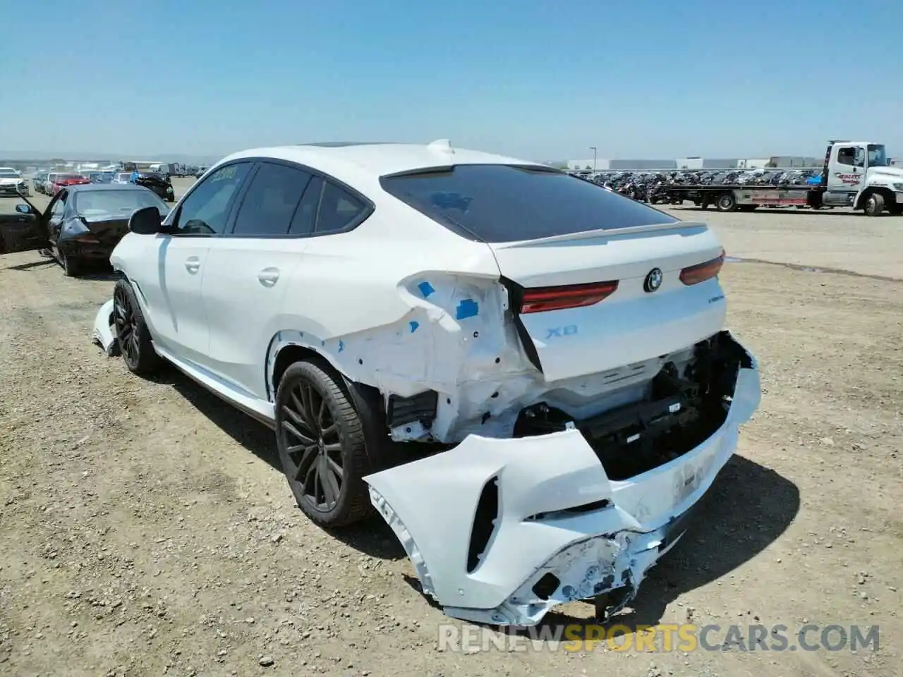 3 Photograph of a damaged car 5UXCY6C09M9F23931 BMW X6 2021