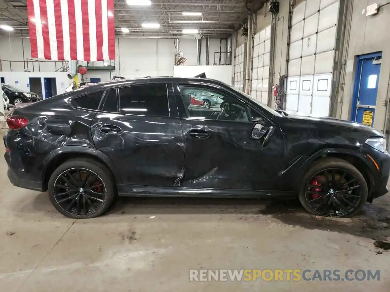 9 Photograph of a damaged car 5UXCY8C00M9H53367 BMW X6 2021