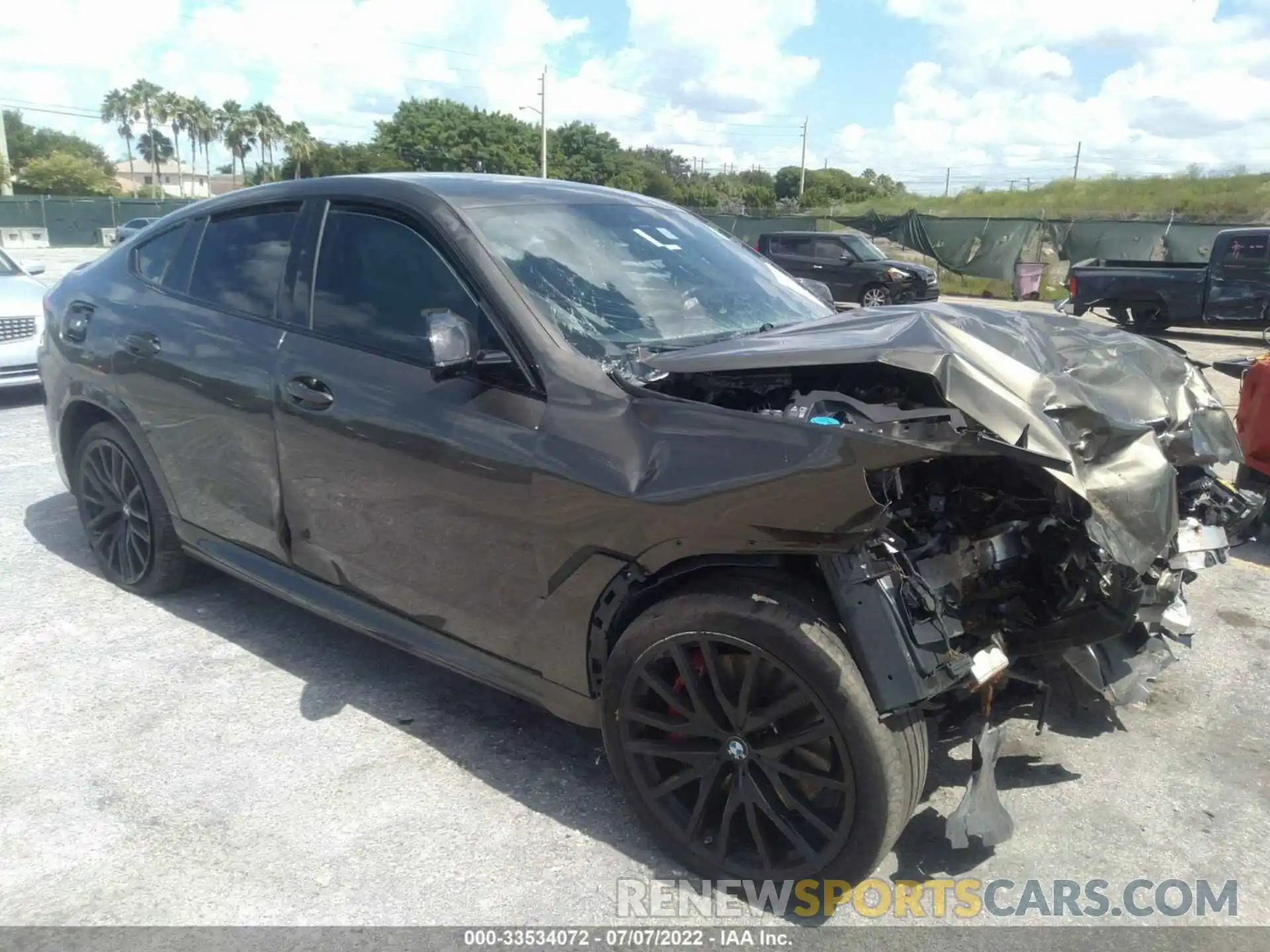 1 Photograph of a damaged car 5UXCY8C02M9H35856 BMW X6 2021