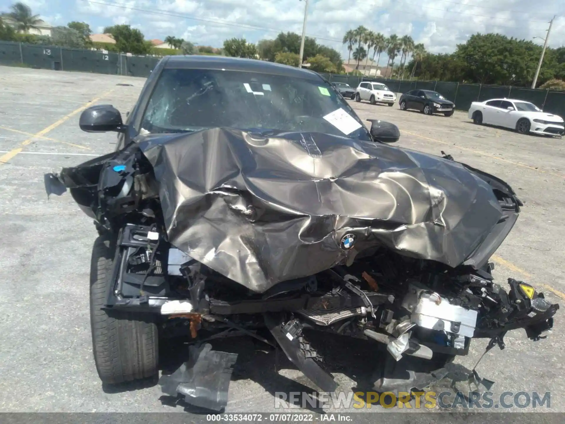 6 Photograph of a damaged car 5UXCY8C02M9H35856 BMW X6 2021