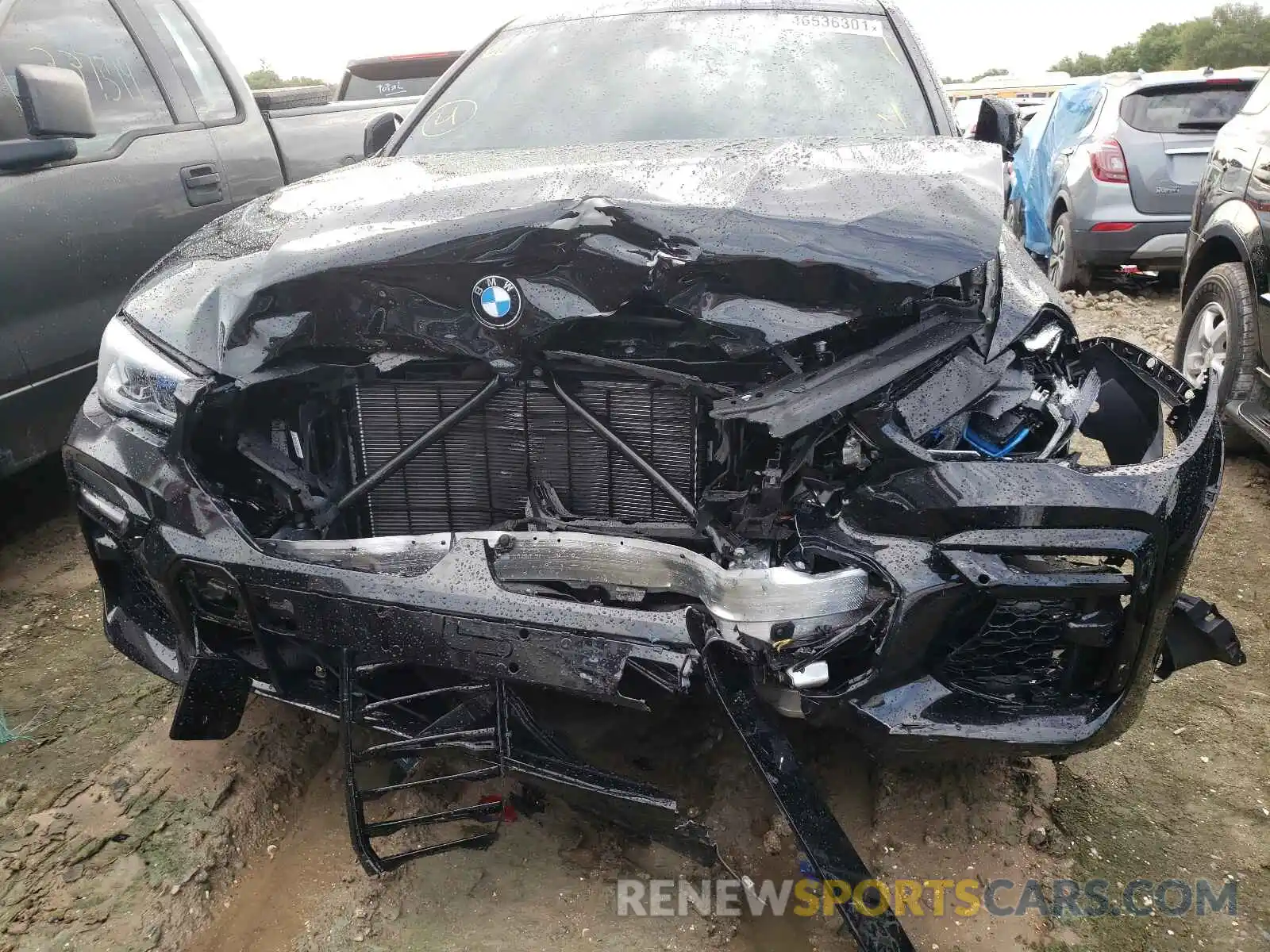 9 Photograph of a damaged car 5UXCY8C08M9G03393 BMW X6 2021