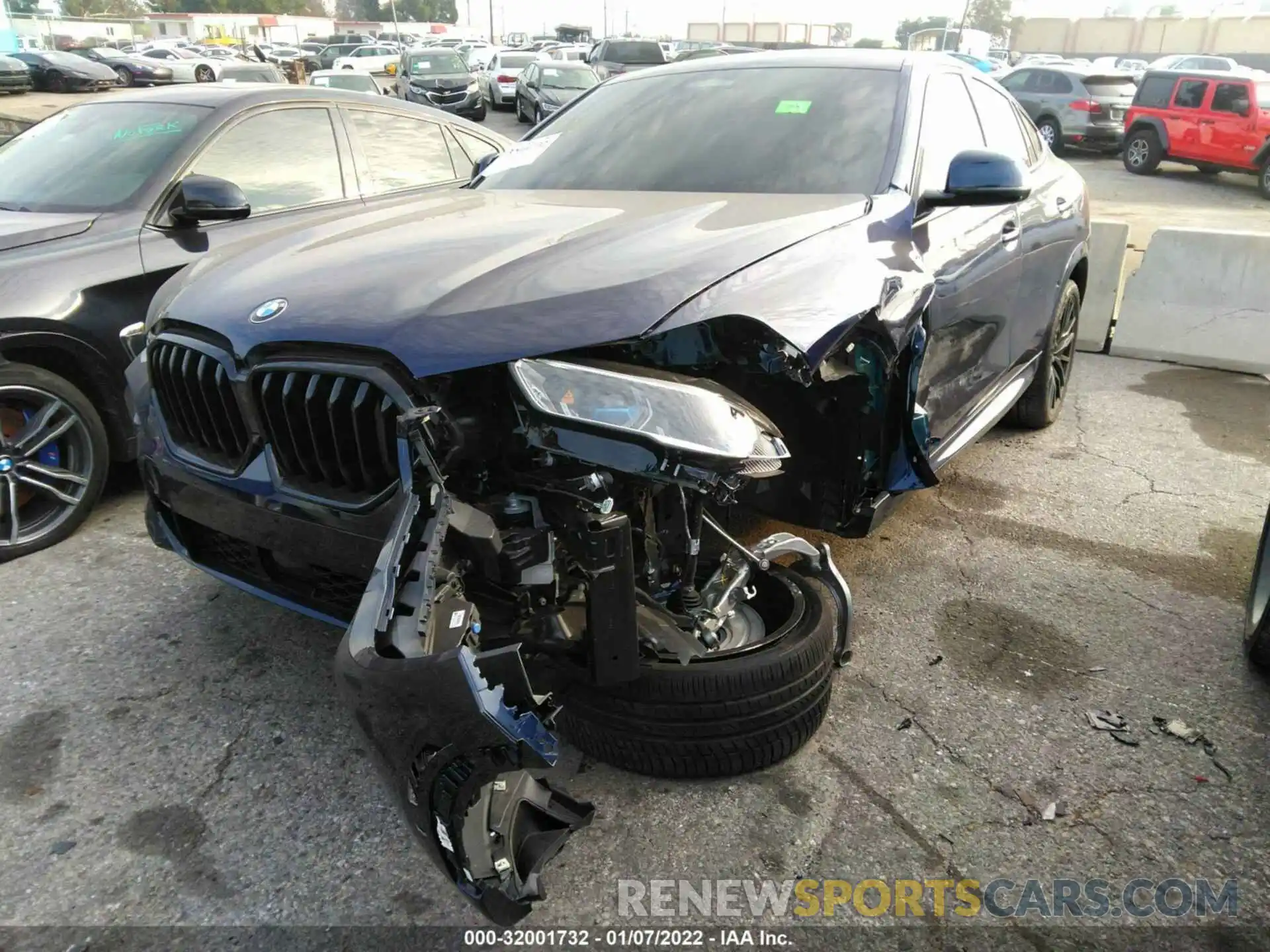 2 Photograph of a damaged car 5UXCY8C09M9H32209 BMW X6 2021