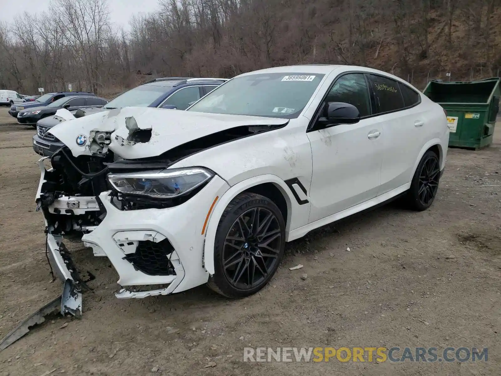 2 Photograph of a damaged car 5YMCY0C00M9F08580 BMW X6 2021