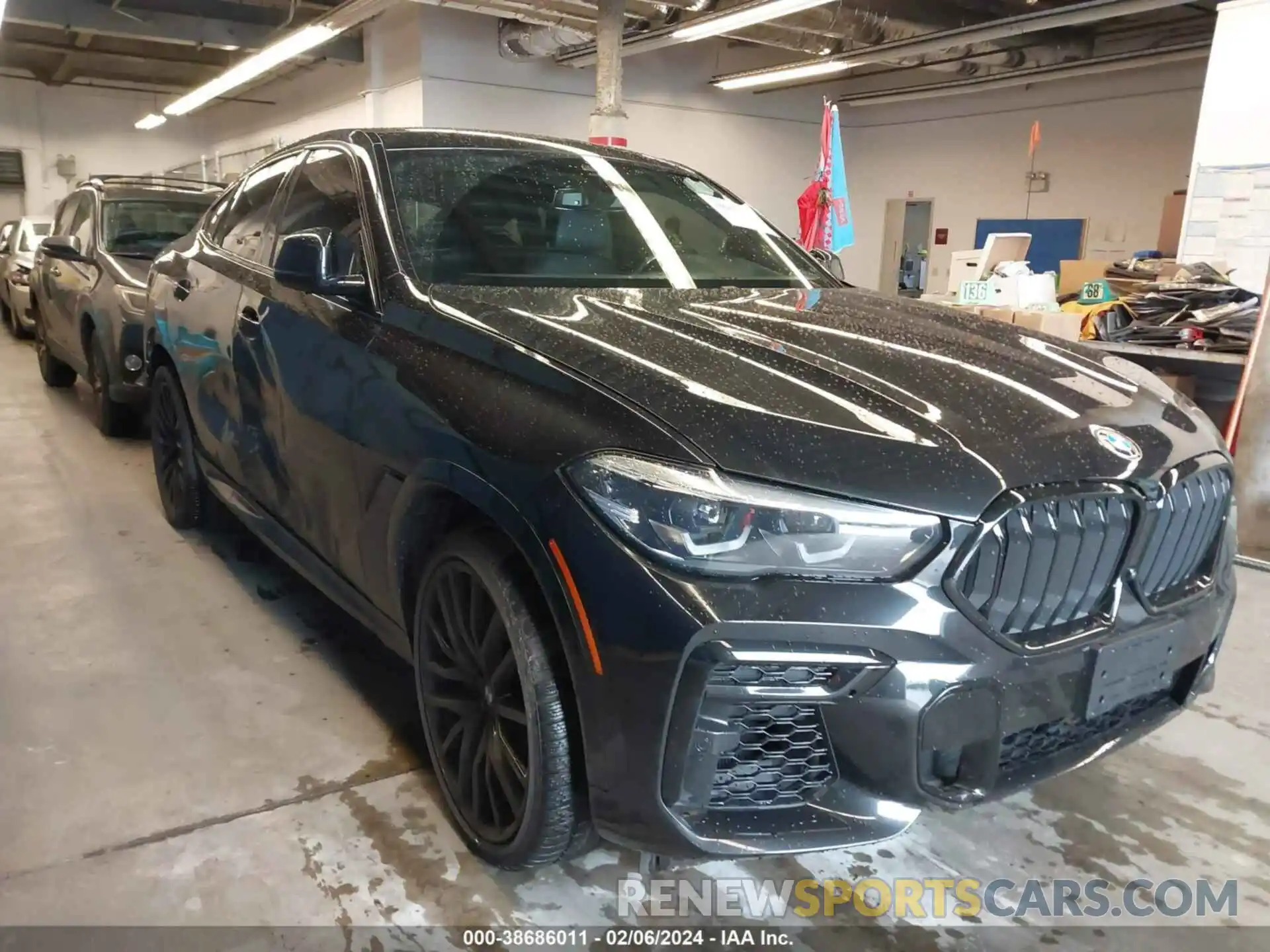 1 Photograph of a damaged car 5UXCY6C00N9M47949 BMW X6 2022