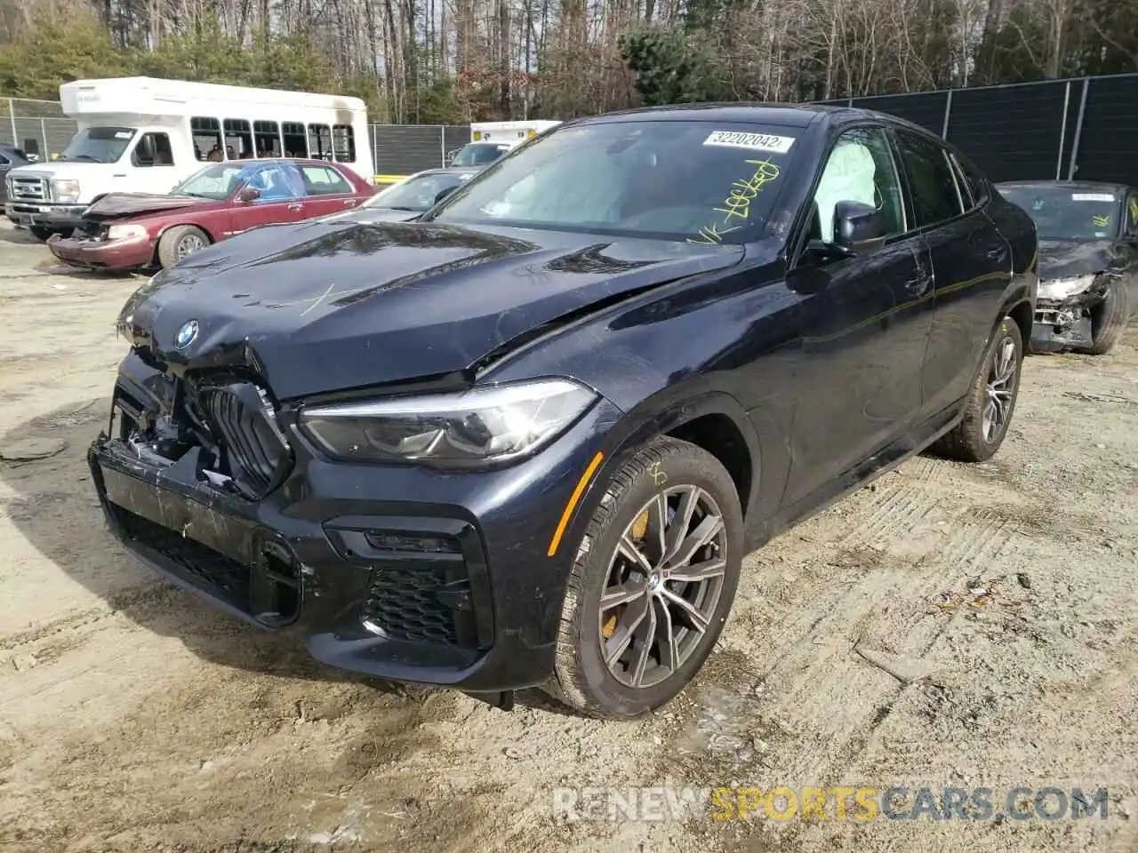 2 Photograph of a damaged car 5UXCY6C01N9K27591 BMW X6 2022