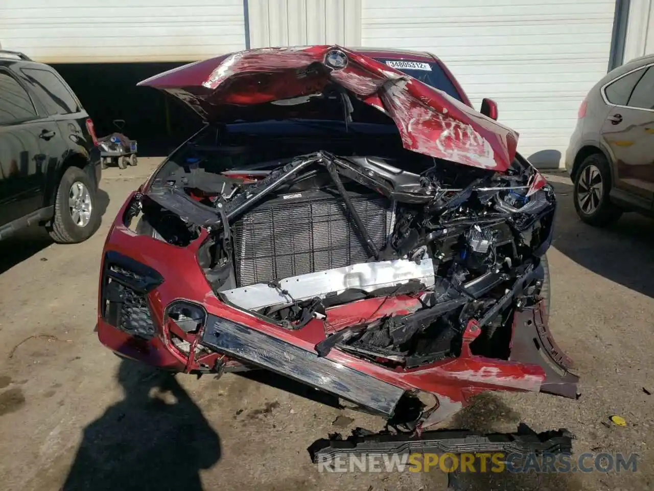 9 Photograph of a damaged car 5UXCY6C04N9J59027 BMW X6 2022