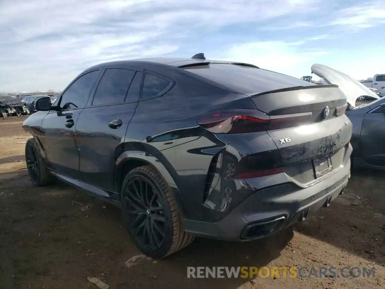 2 Photograph of a damaged car 5UXCY8C03N9K30665 BMW X6 2022