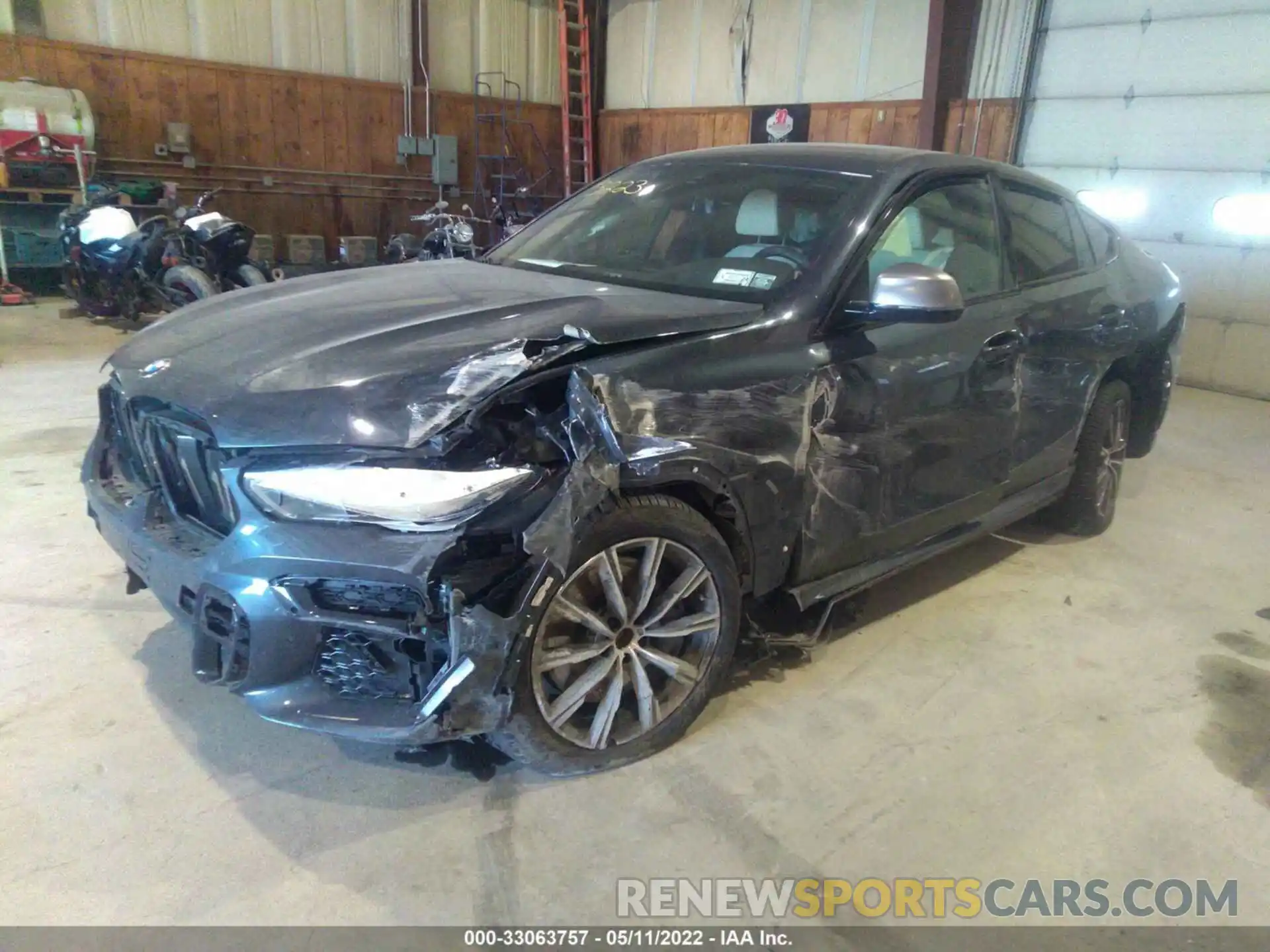 2 Photograph of a damaged car 5UXCY8C05N9K56636 BMW X6 2022