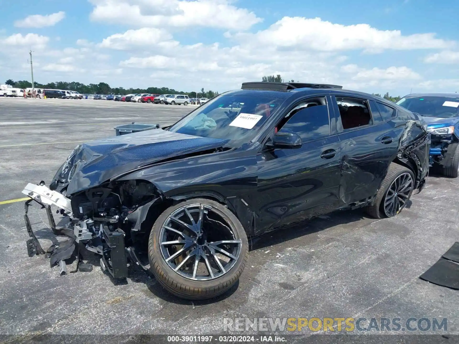 2 Photograph of a damaged car 5UXCY8C09N9M89712 BMW X6 2022