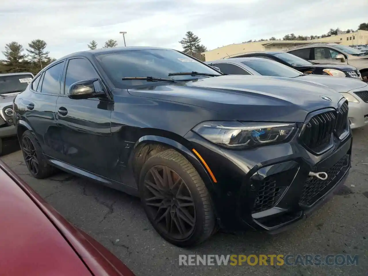 4 Photograph of a damaged car 5YMCY0C00N9L67461 BMW X6 2022