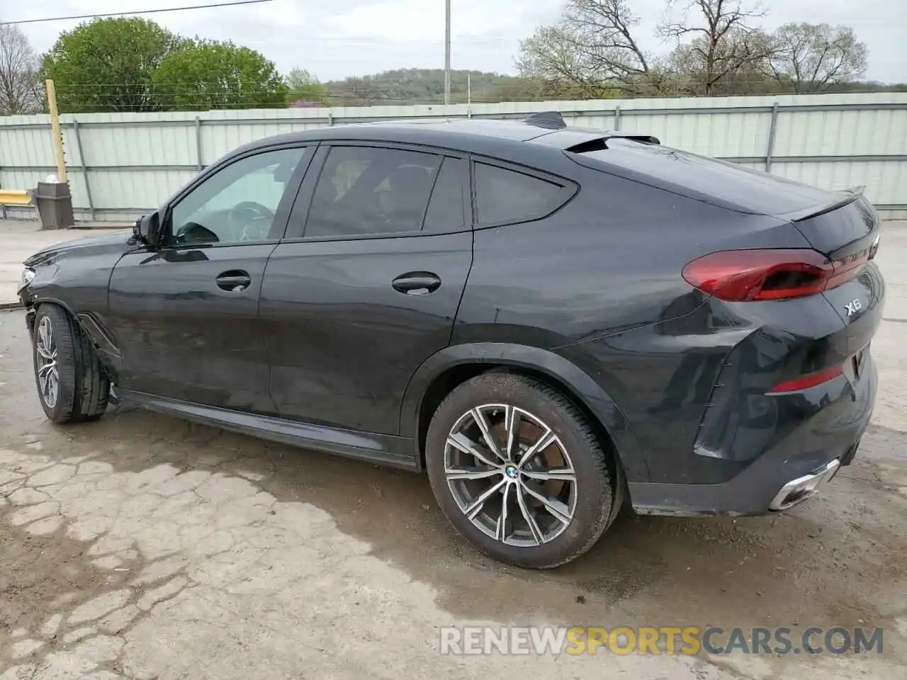 2 Photograph of a damaged car 5UXCY6C00P9S03320 BMW X6 2023