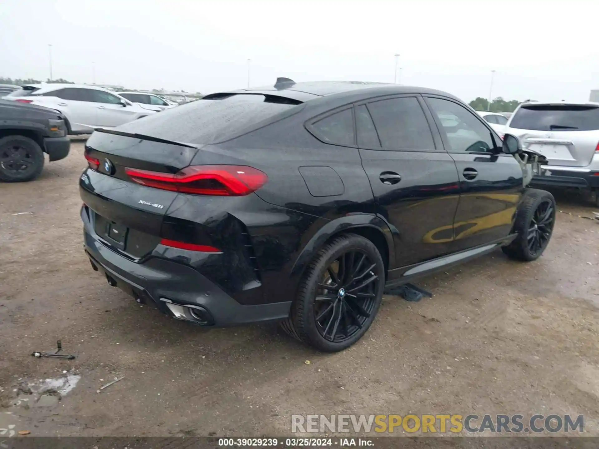 4 Photograph of a damaged car 5UXCY6C01P9R47606 BMW X6 2023