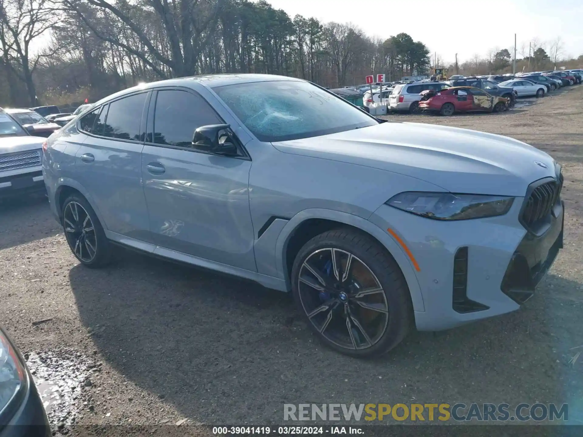 1 Photograph of a damaged car 5UX43EX08R9V00622 BMW X6 2024