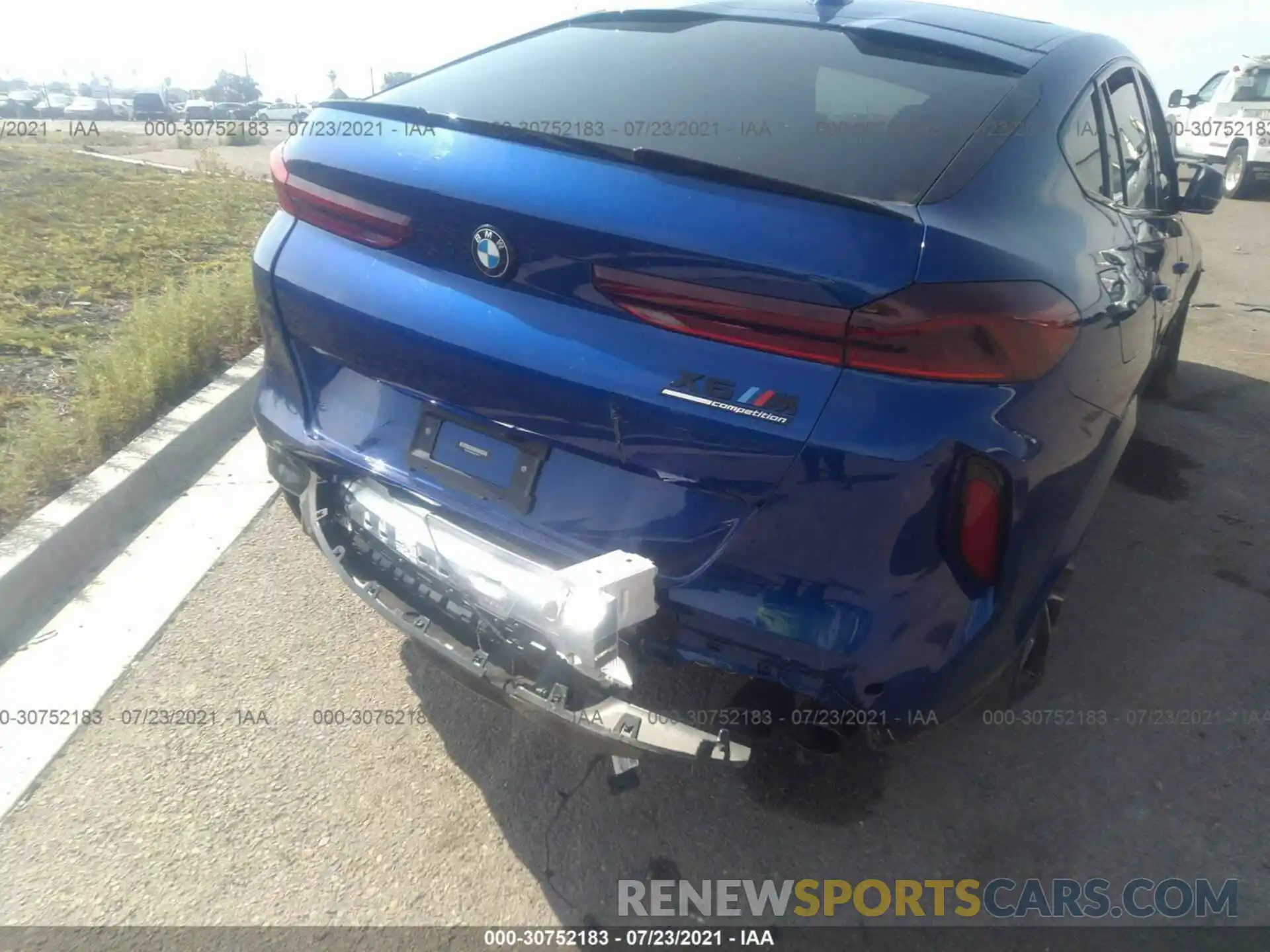 6 Photograph of a damaged car 5YMCY0C03L9B94177 BMW X6 M 2020