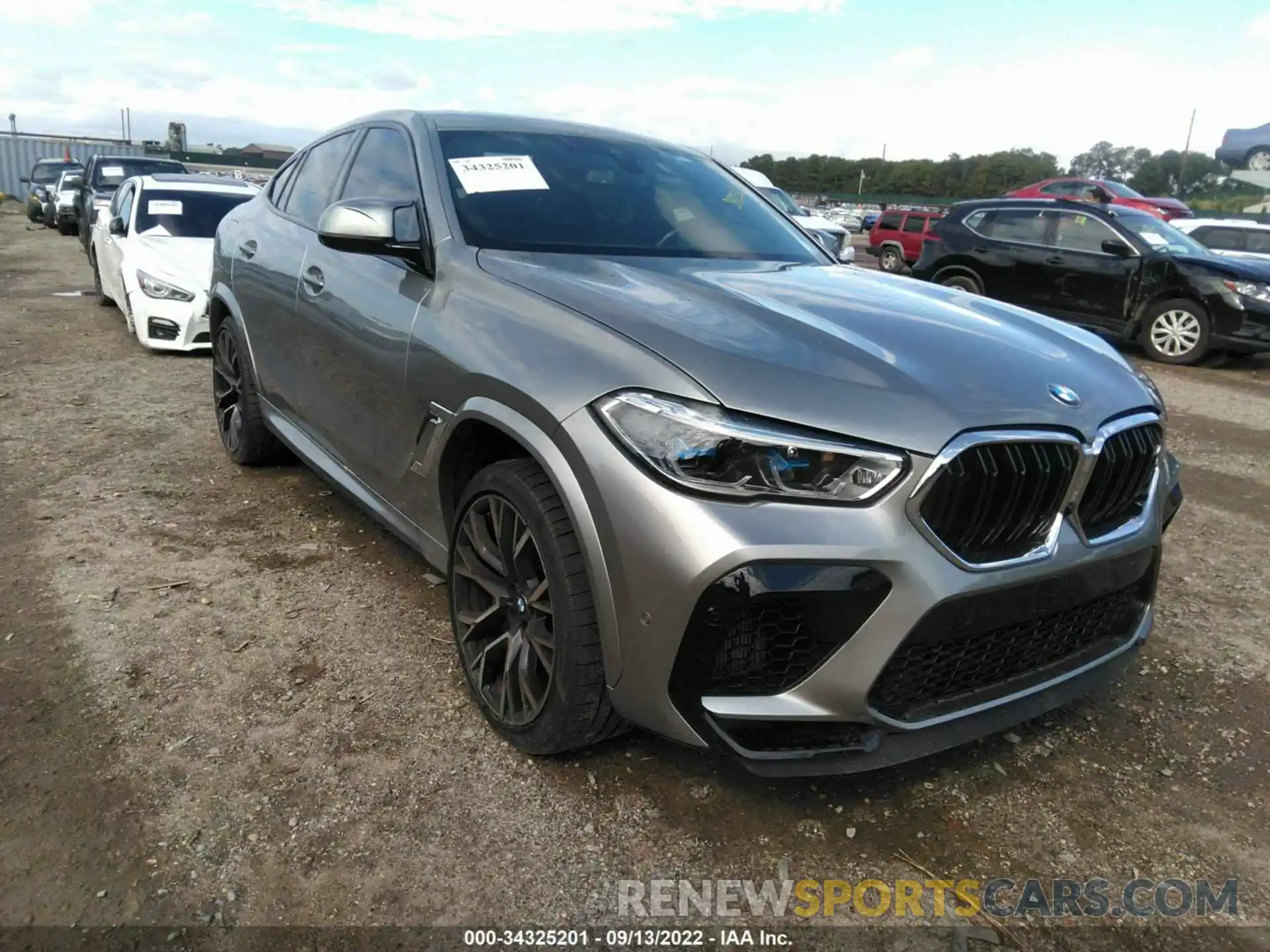 1 Фотография поврежденного автомобиля 5YMCY0C01M9G05657 BMW X6 M 2021