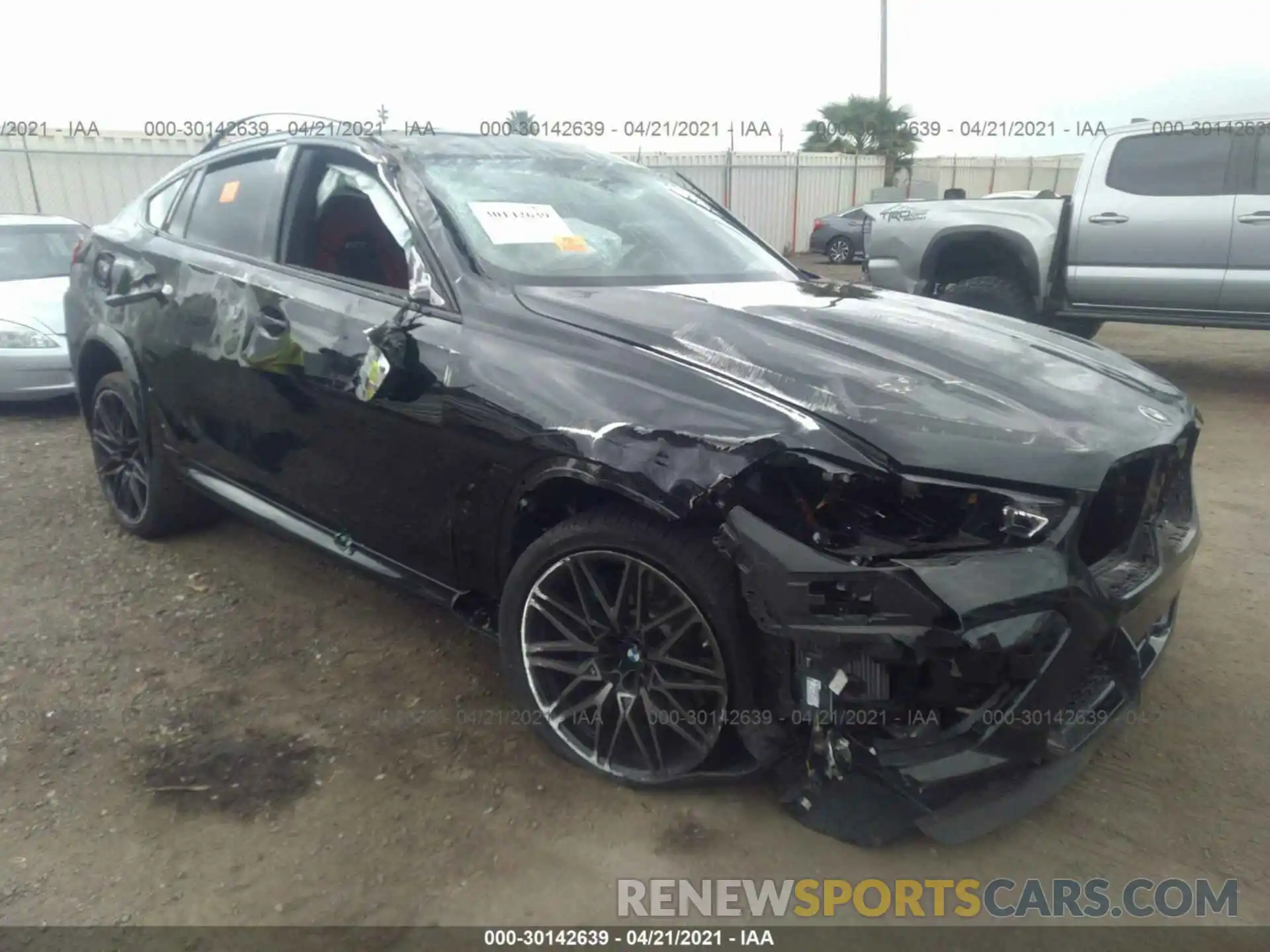 1 Фотография поврежденного автомобиля 5YMCY0C04M9E64258 BMW X6 M 2021