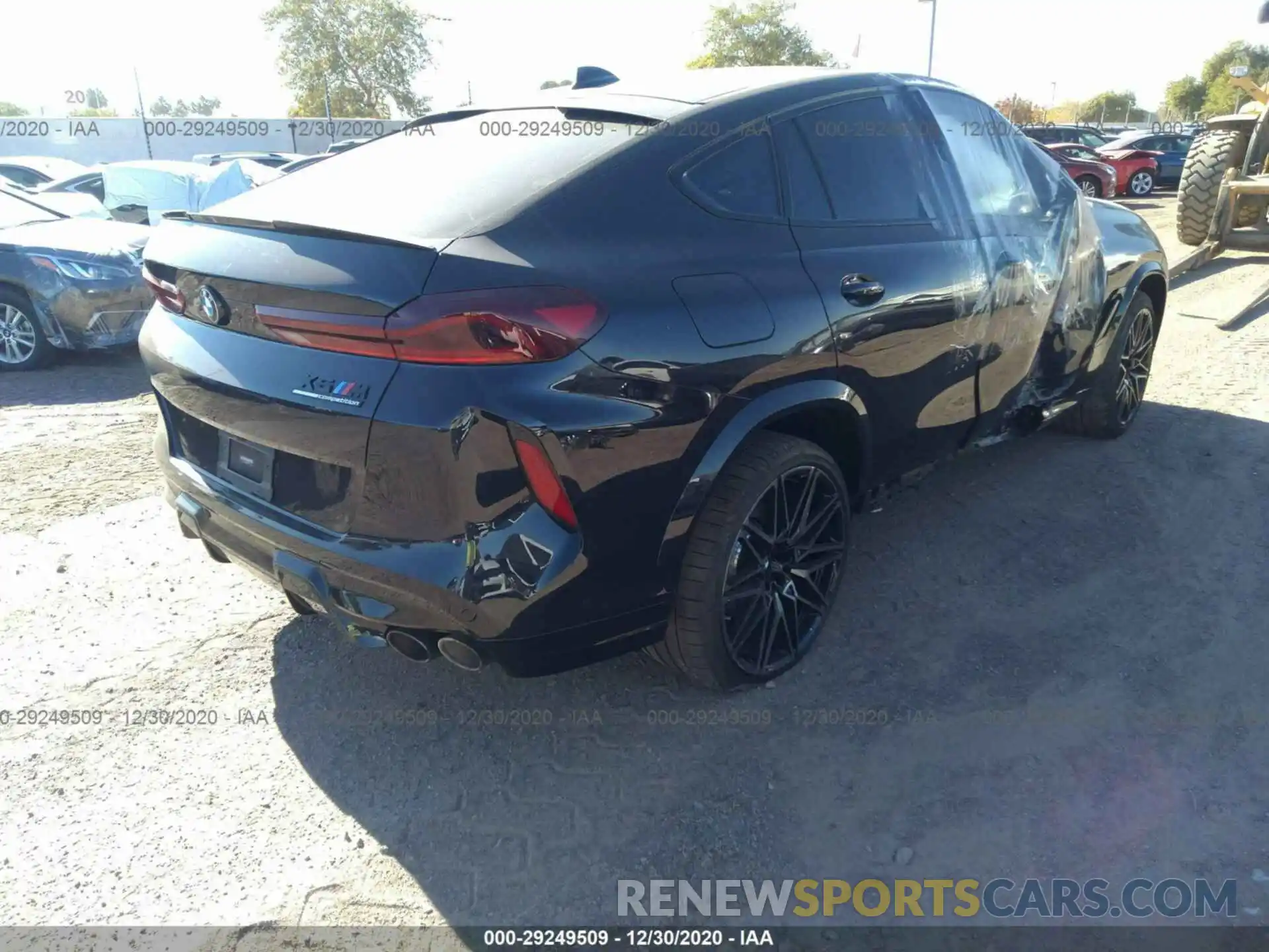 4 Photograph of a damaged car 5YMCY0C05M9E08734 BMW X6 M 2021