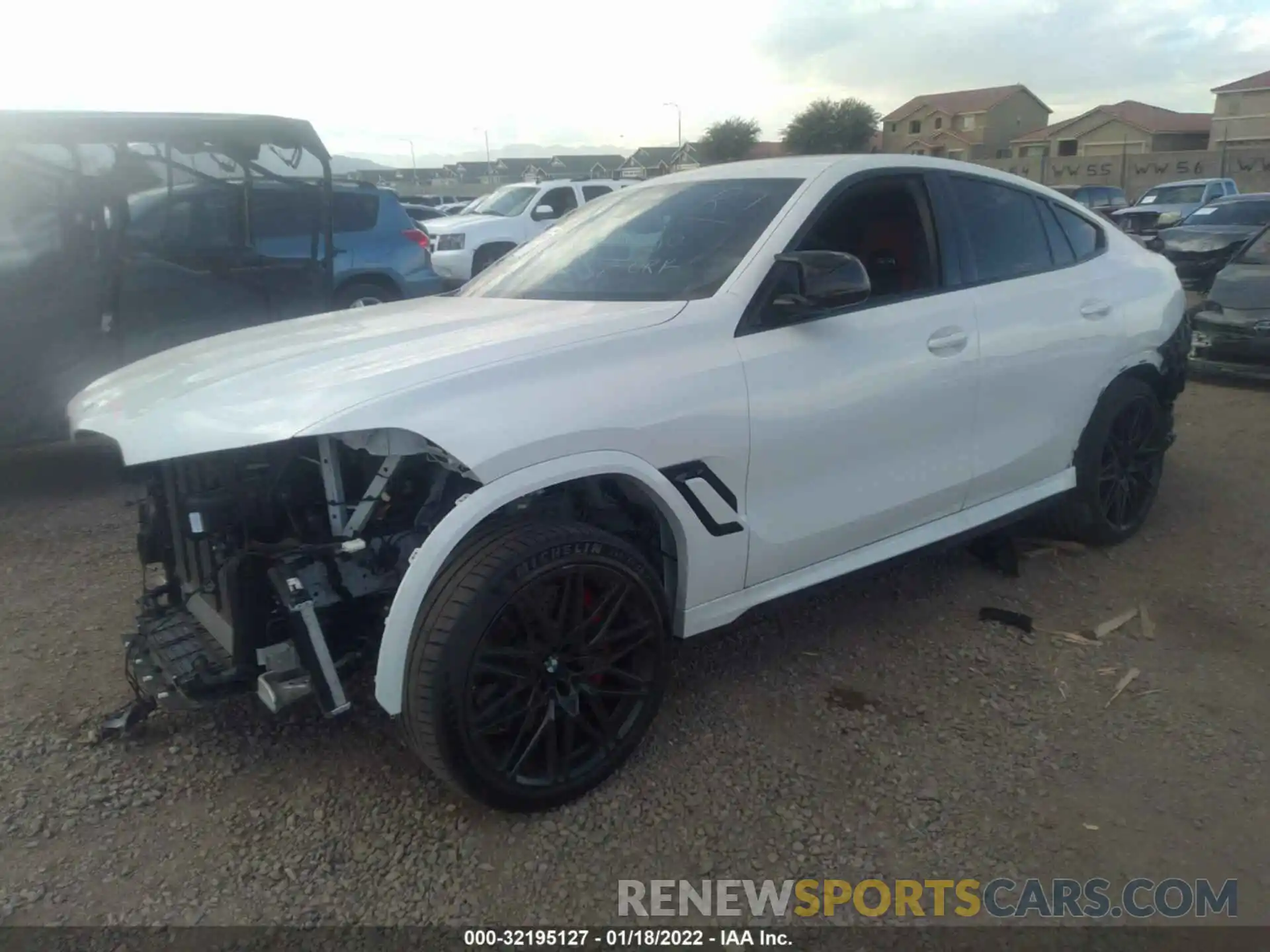 2 Фотография поврежденного автомобиля 5YMCY0C08N9J10936 BMW X6 M 2022