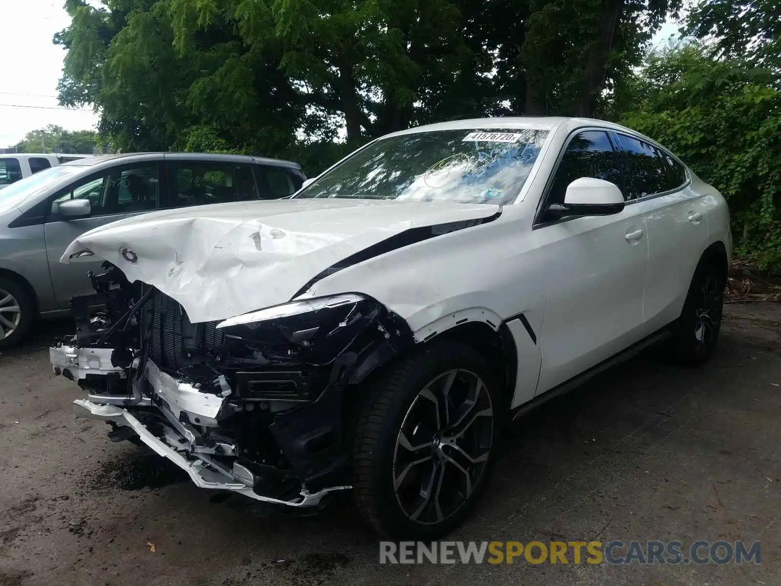 2 Photograph of a damaged car 5UXCY6C07L9C58196 BMW X6 XDRIVE4 2020