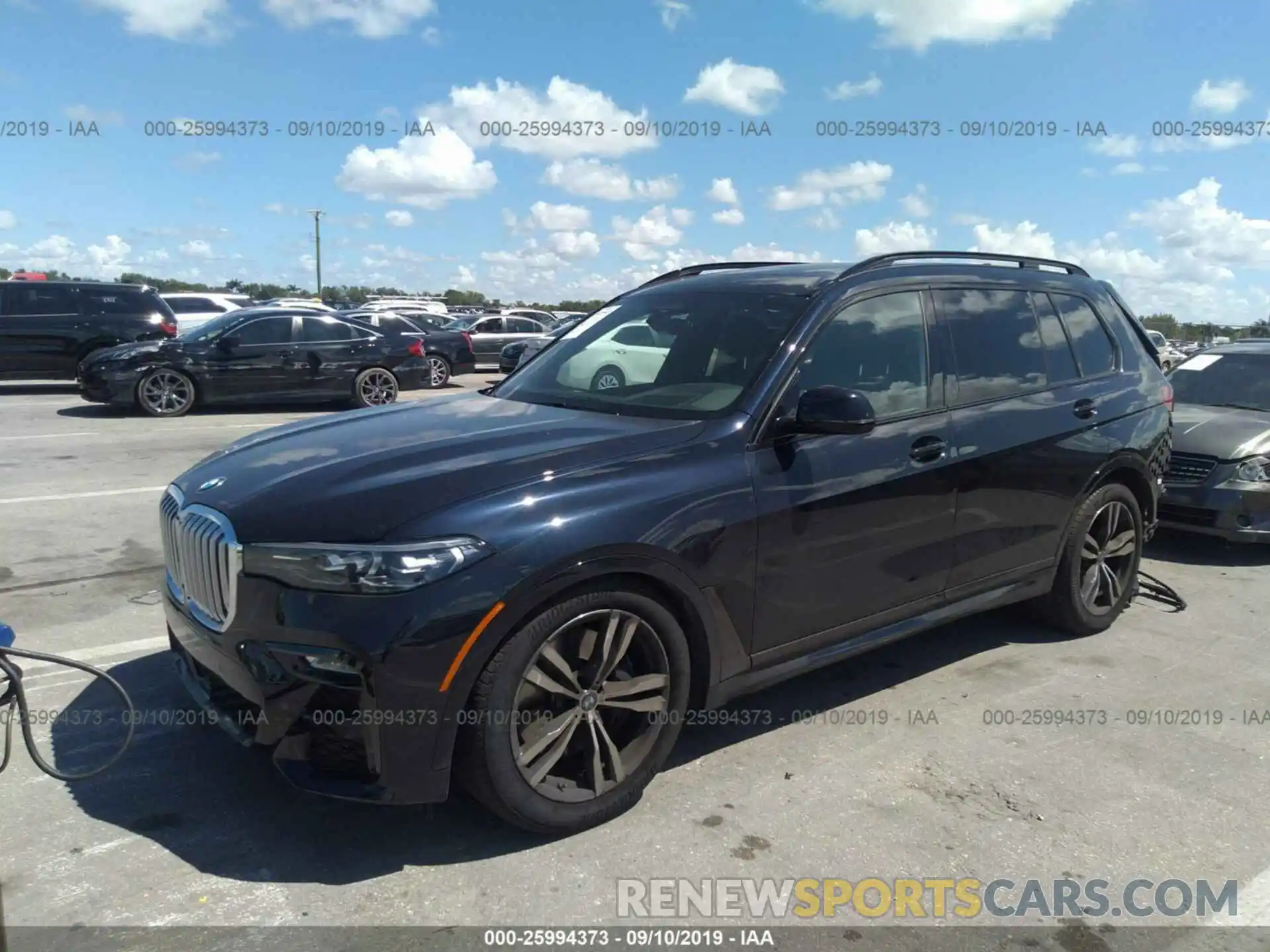 2 Photograph of a damaged car 5UXCW2C50KL081175 BMW X7 2019